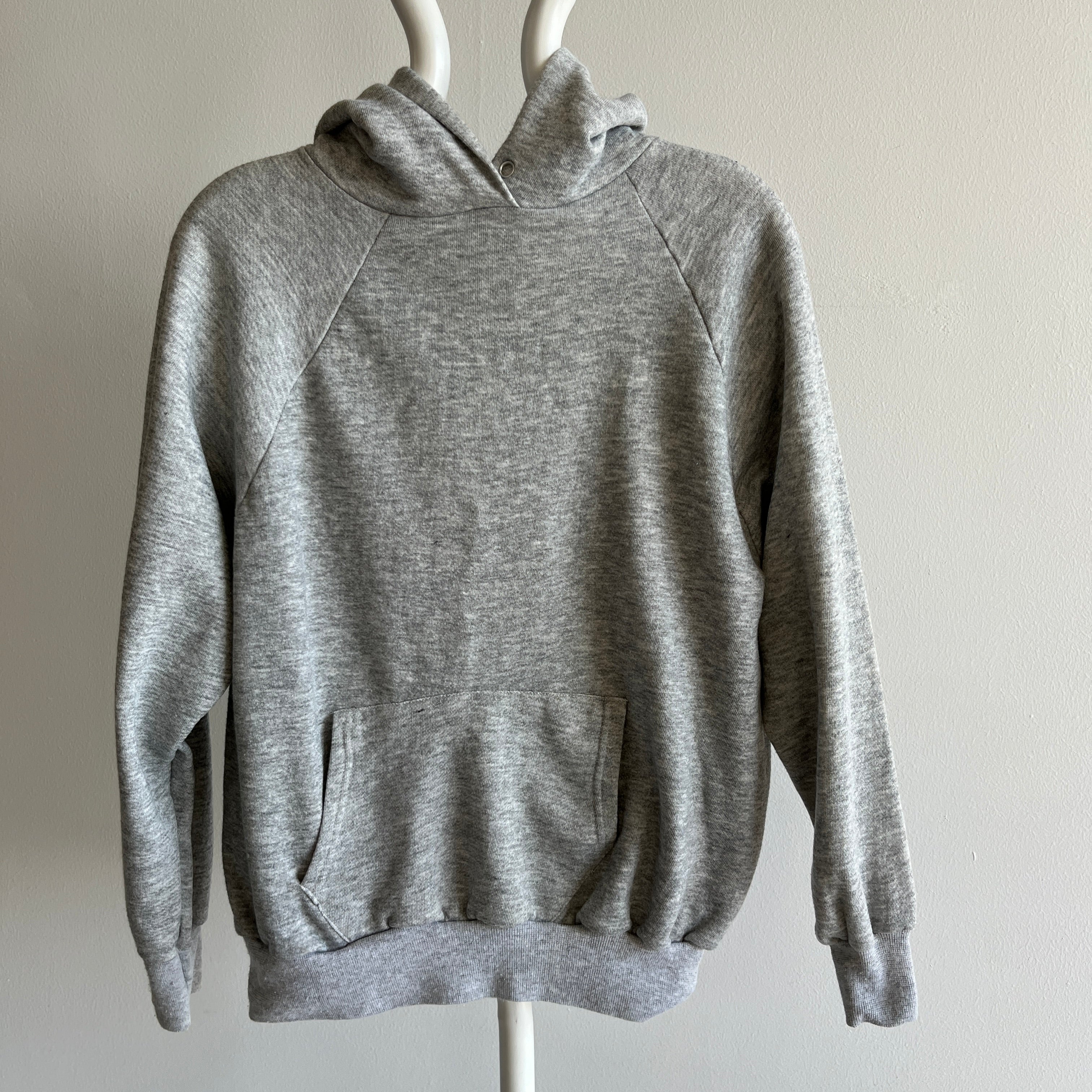 1980s Perfect Generic Gray Pull Over Hoodie with Dreamy Sleeves