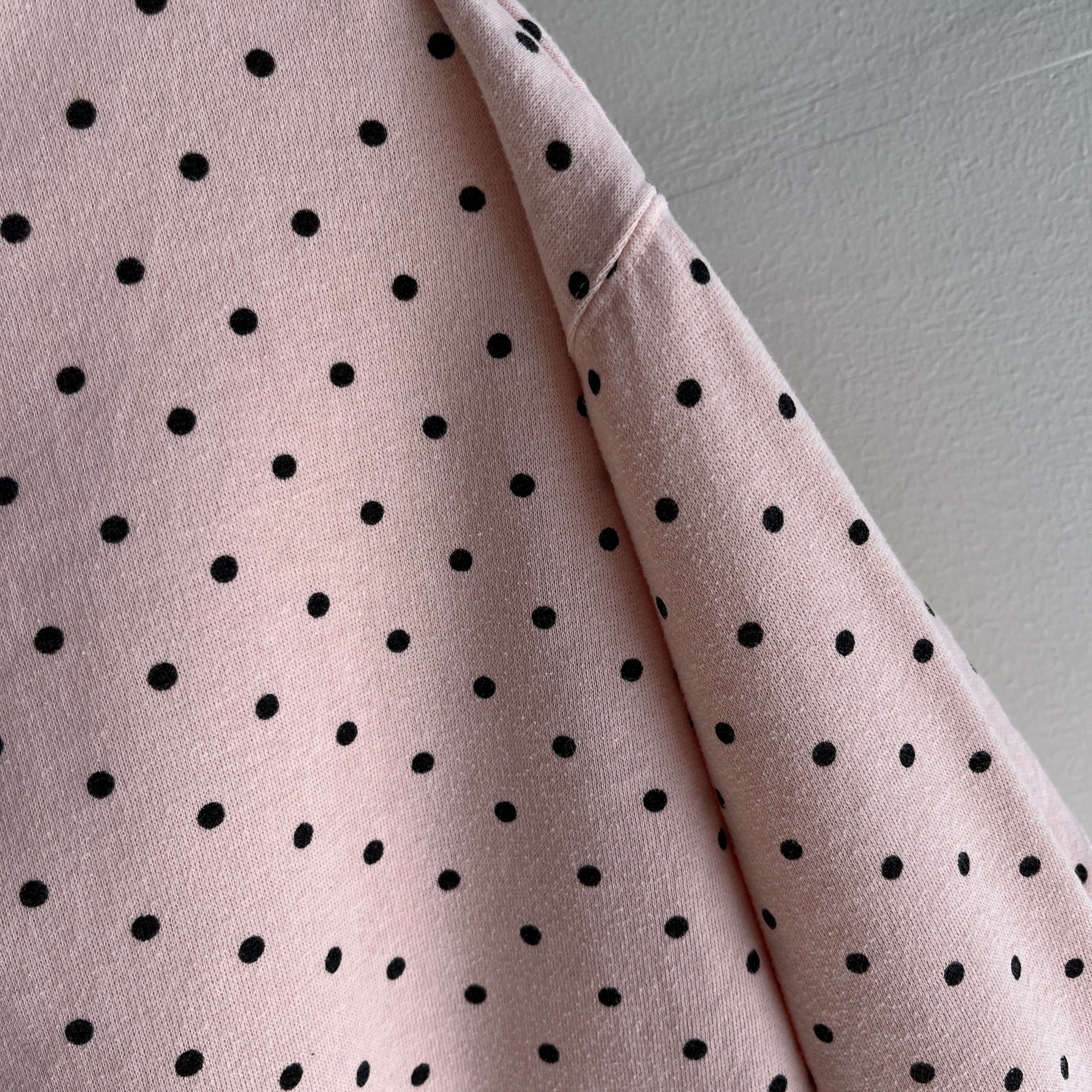 1980s Faded Salmon Polka Dot Henley Sweatshirt