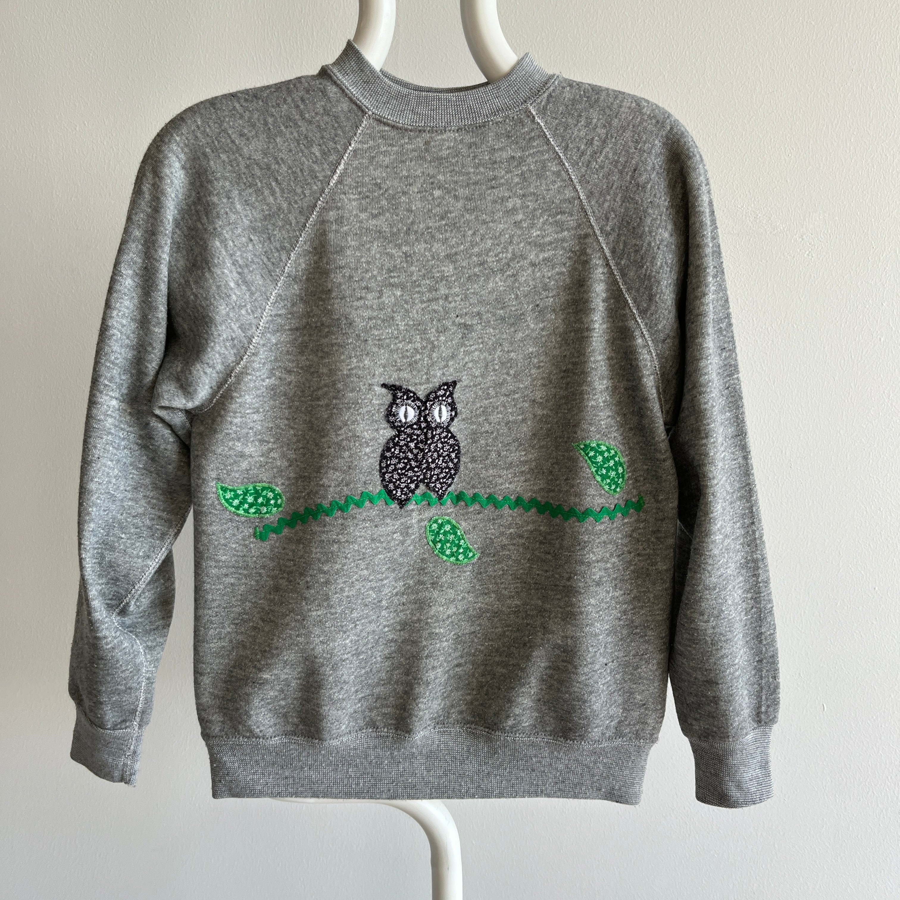 1980s DIY Owl Sweatshirt - Awwwww