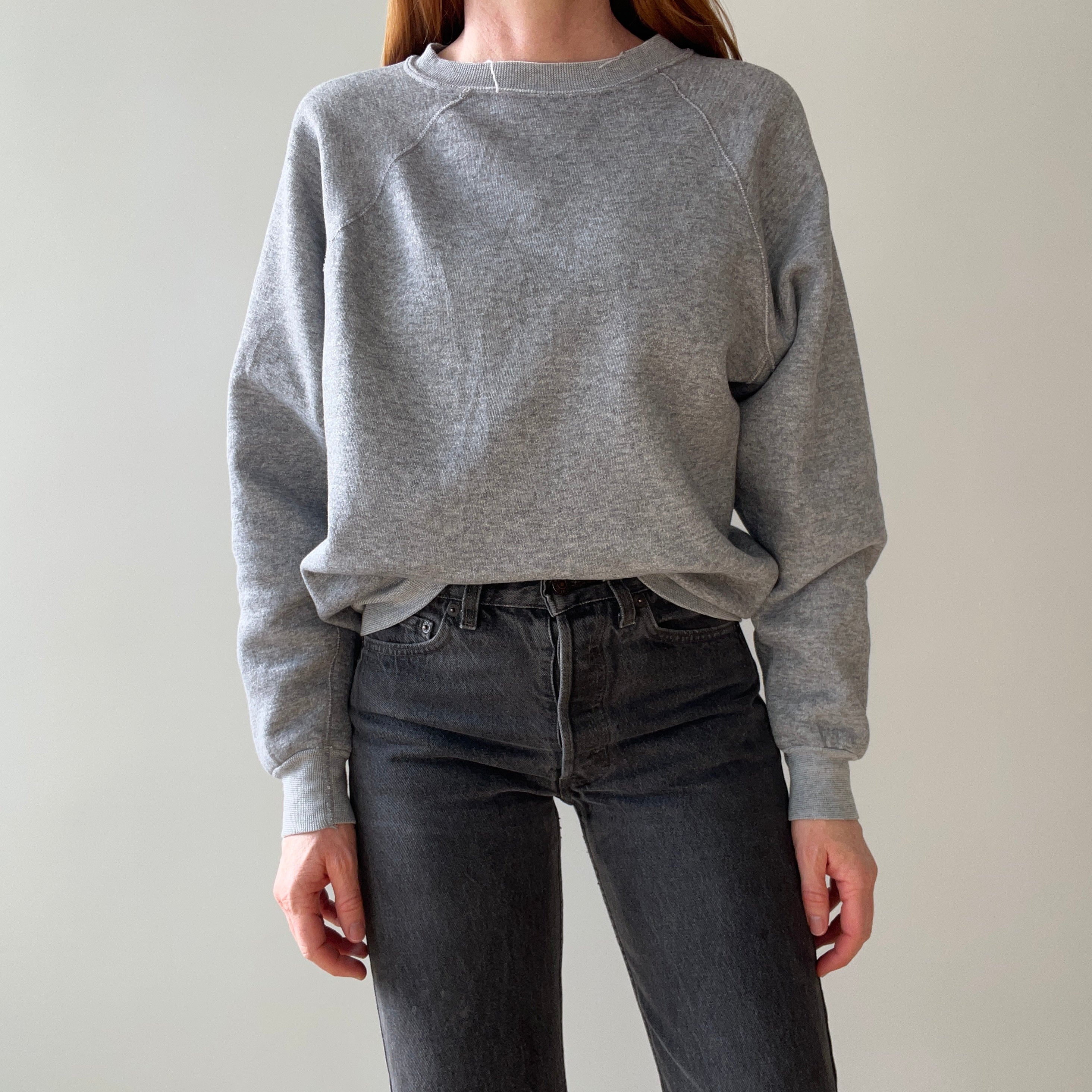 1980s Tattered Split Collar Heavy/Medium Weight Discus Blank Gray Sweatshirt