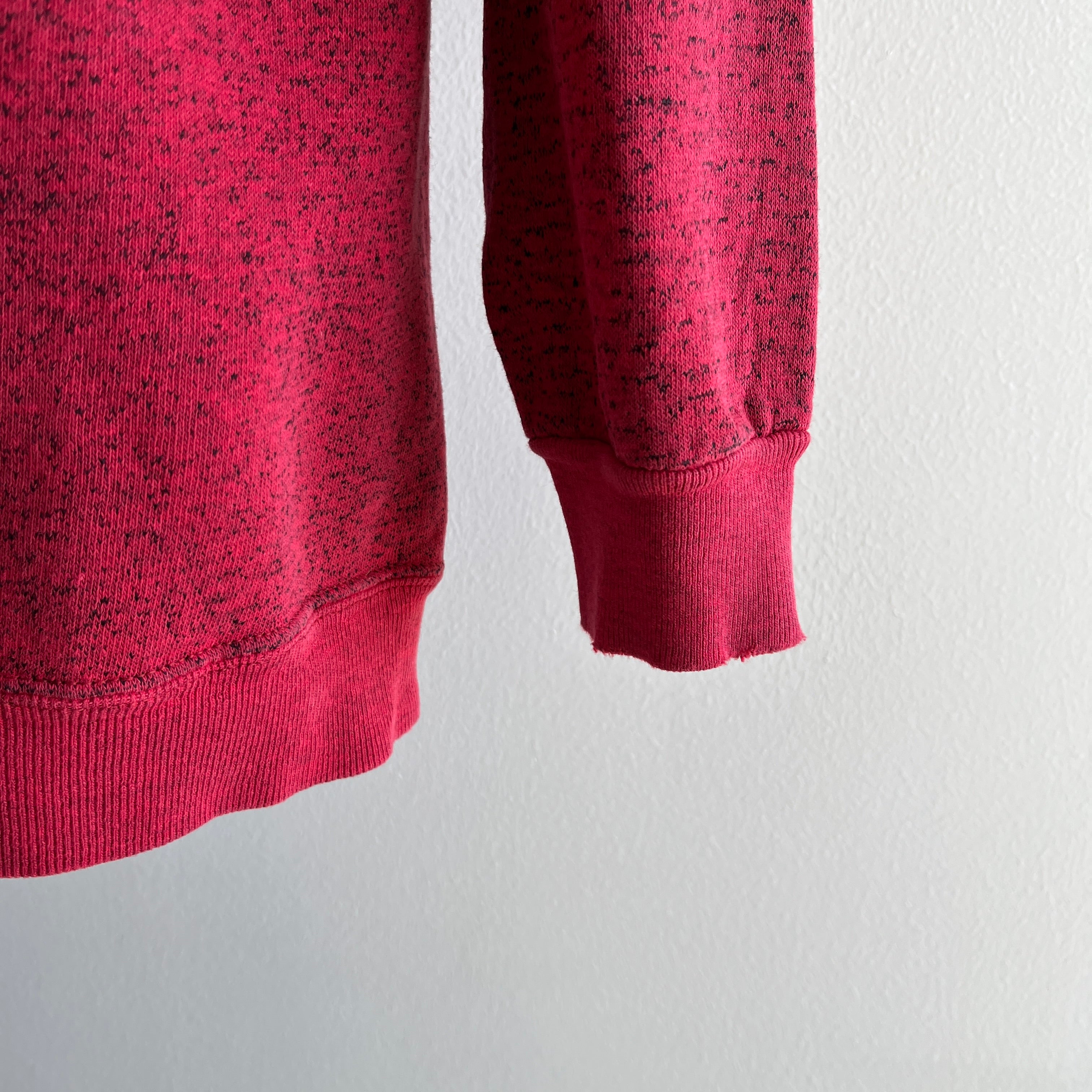 1980s Heather Red Raglan with Hints of a Splitting Collar - Swoon