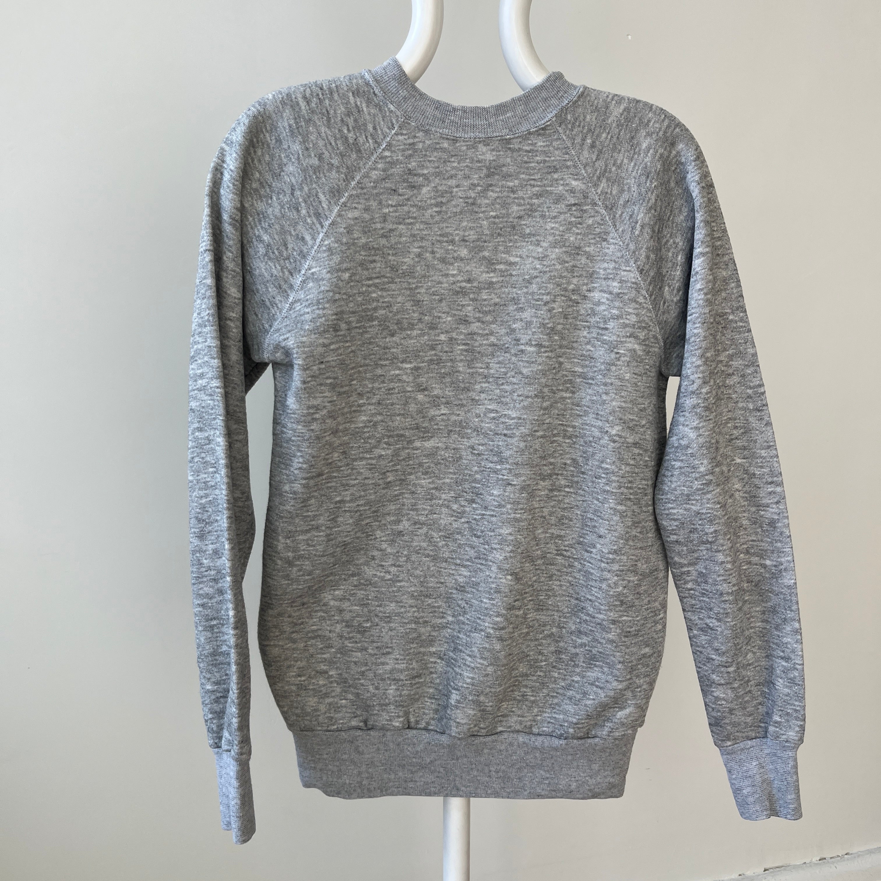 Brouillon de sweat-shirt vierge