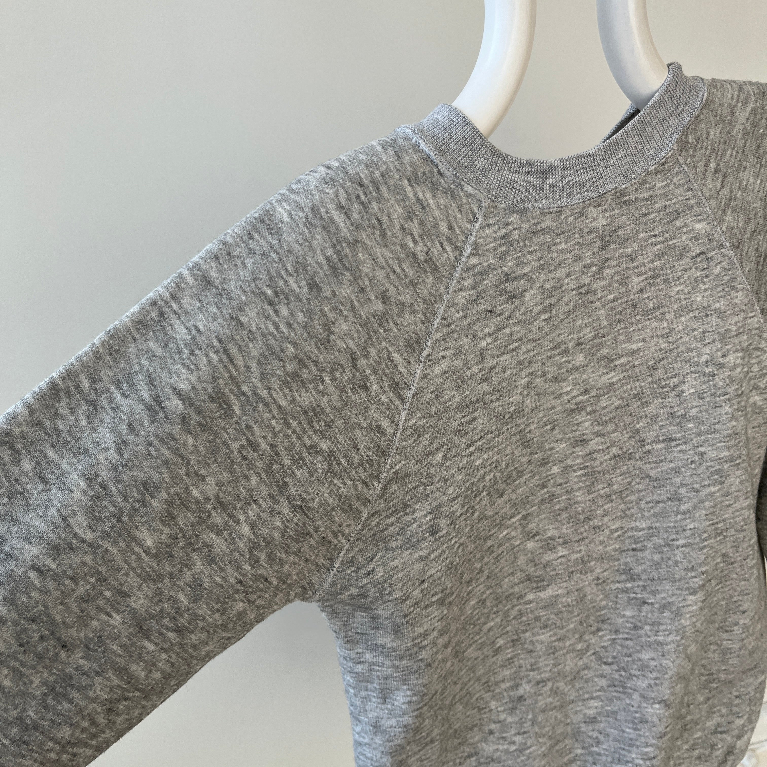 Brouillon de sweat-shirt vierge