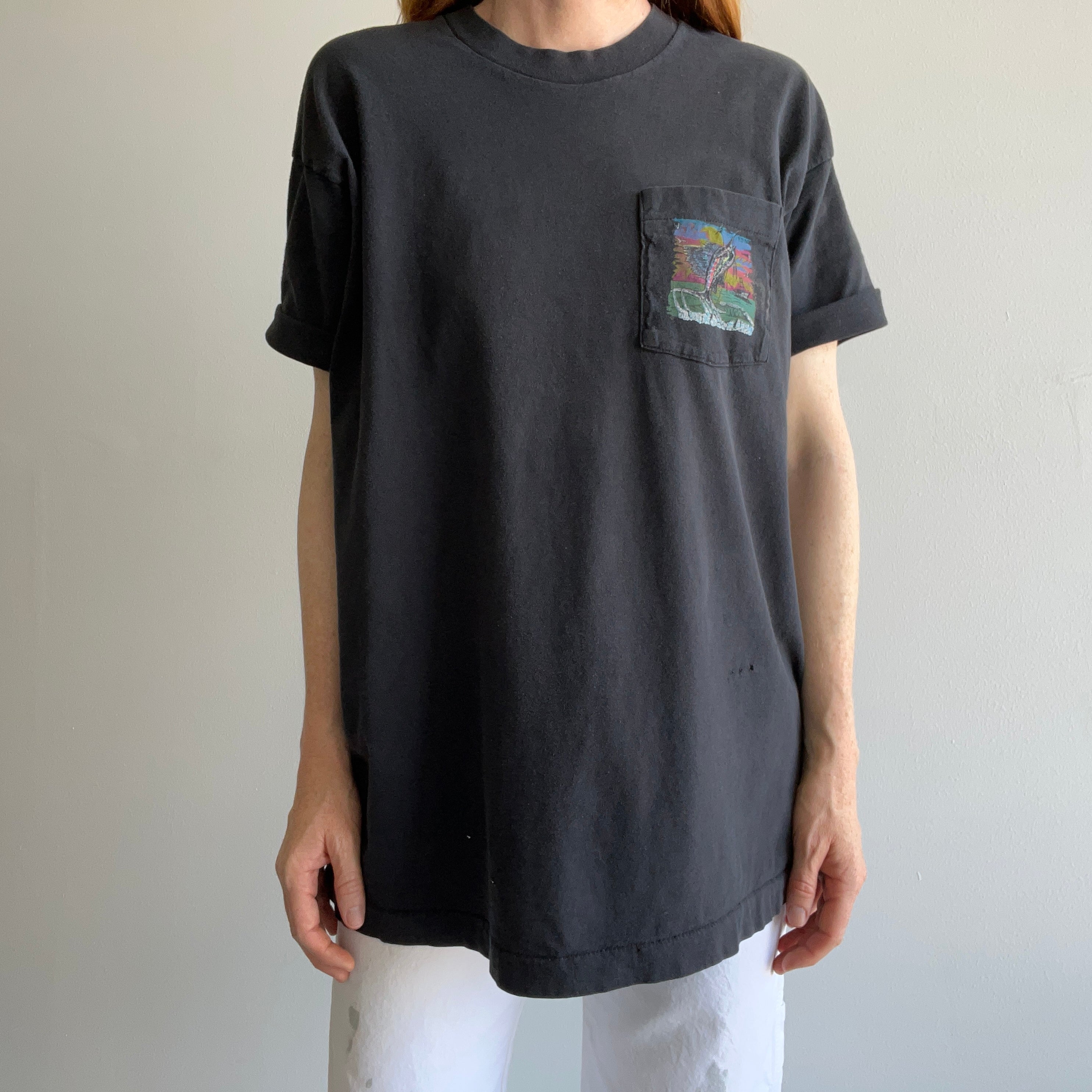 1980/90s Black Pocket T-Shirt with a Fish on It - Cool/Random