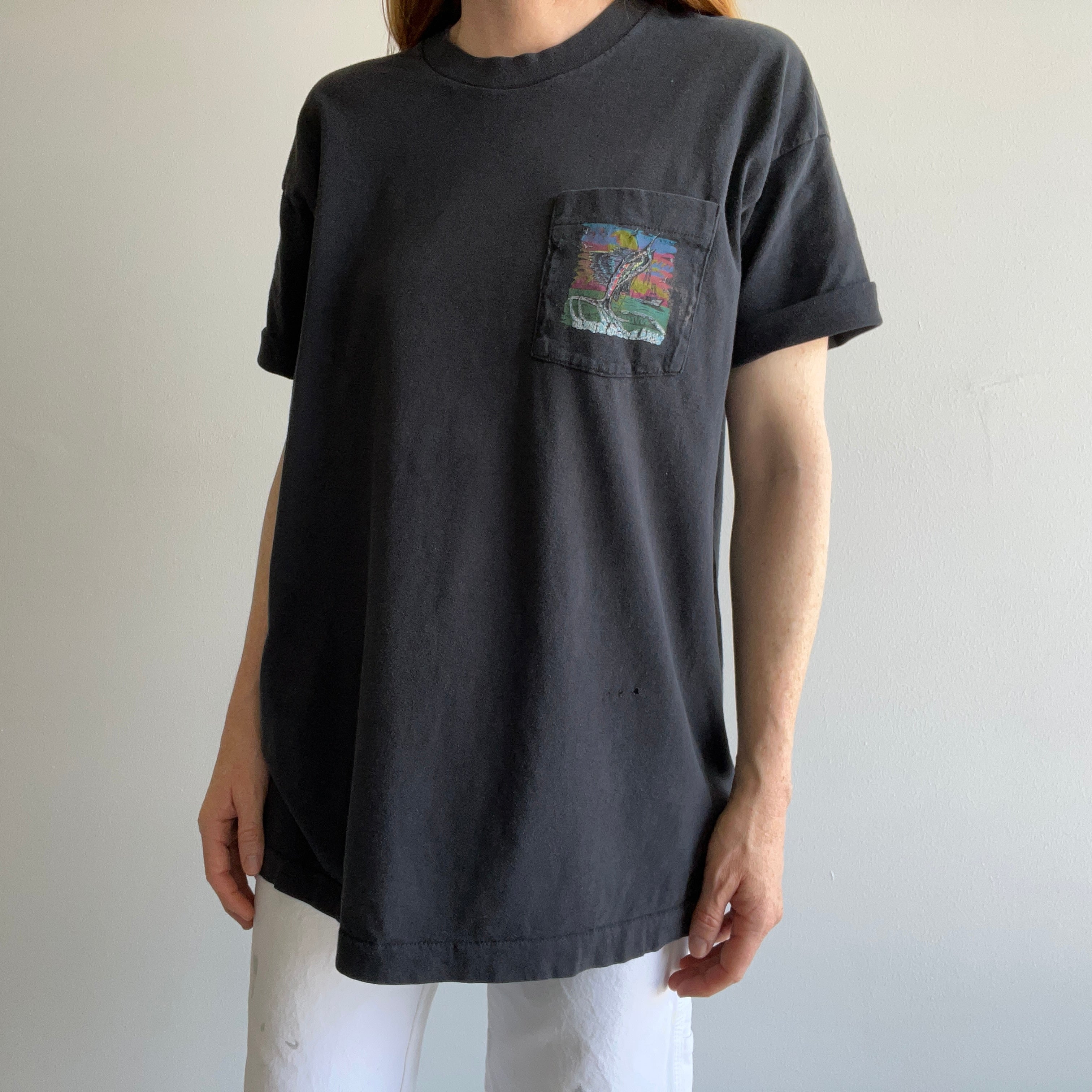 1980/90s Black Pocket T-Shirt with a Fish on It - Cool/Random