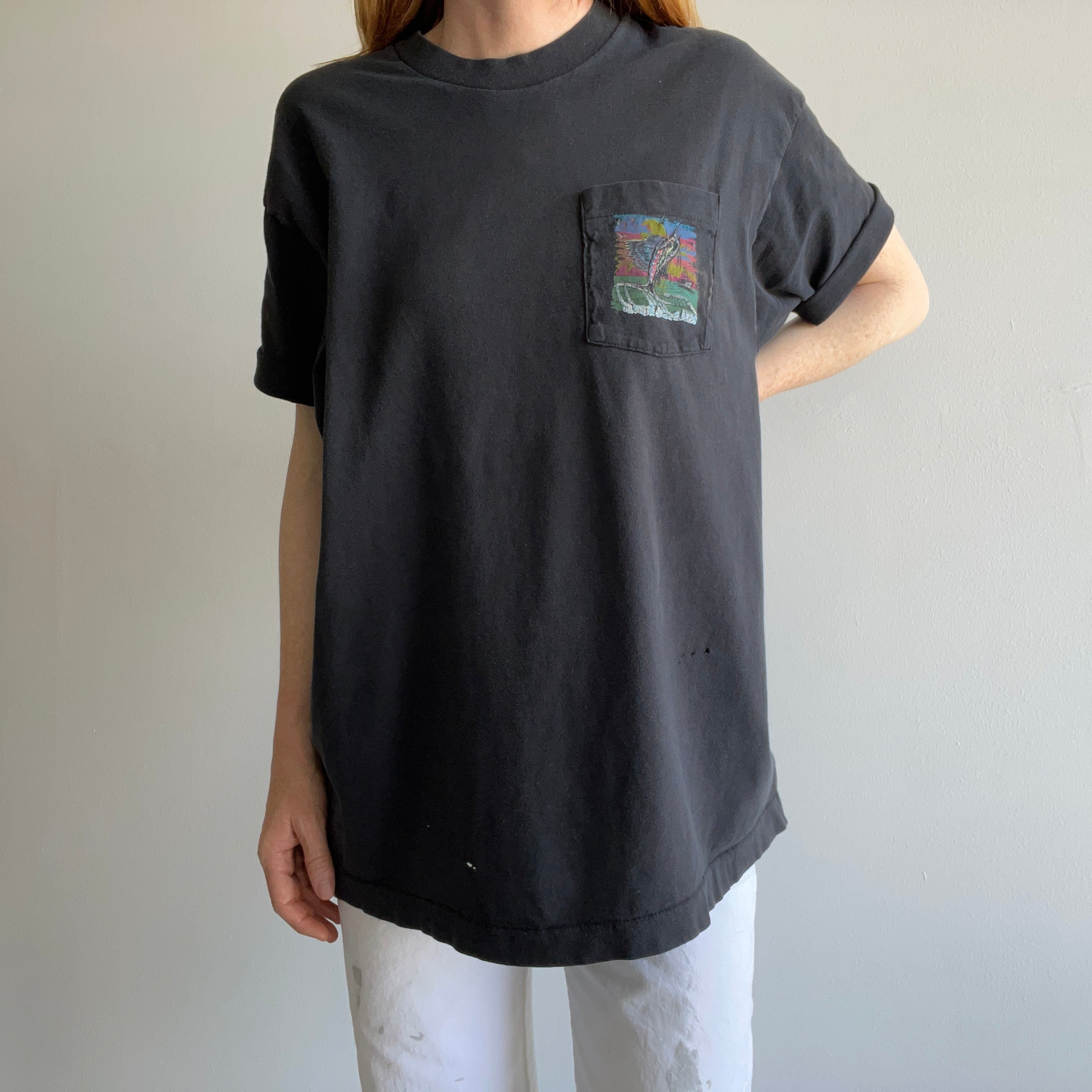 1980/90s Black Pocket T-Shirt with a Fish on It - Cool/Random