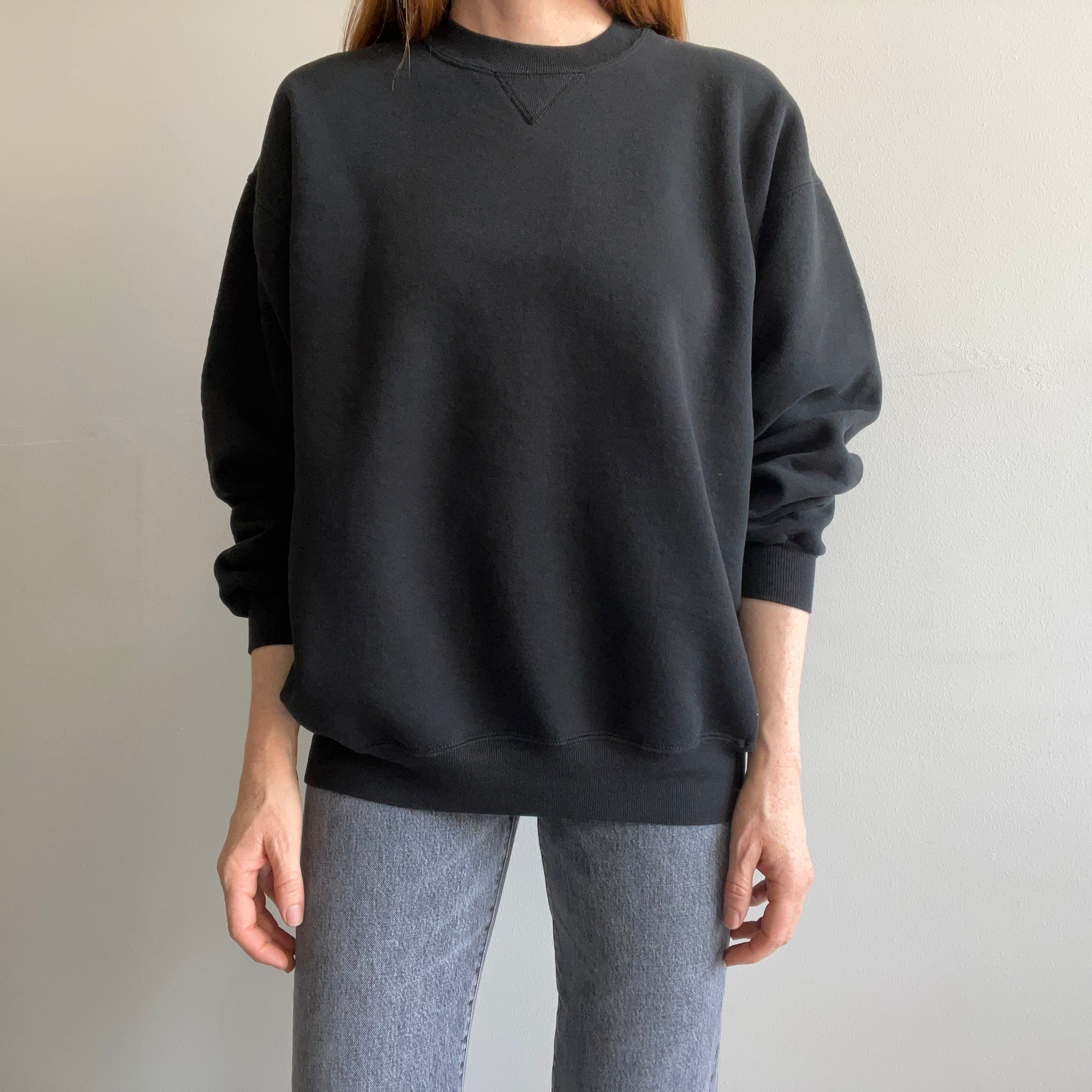 1990s Single V Blank Black Sweatshirt in Excellent Condition