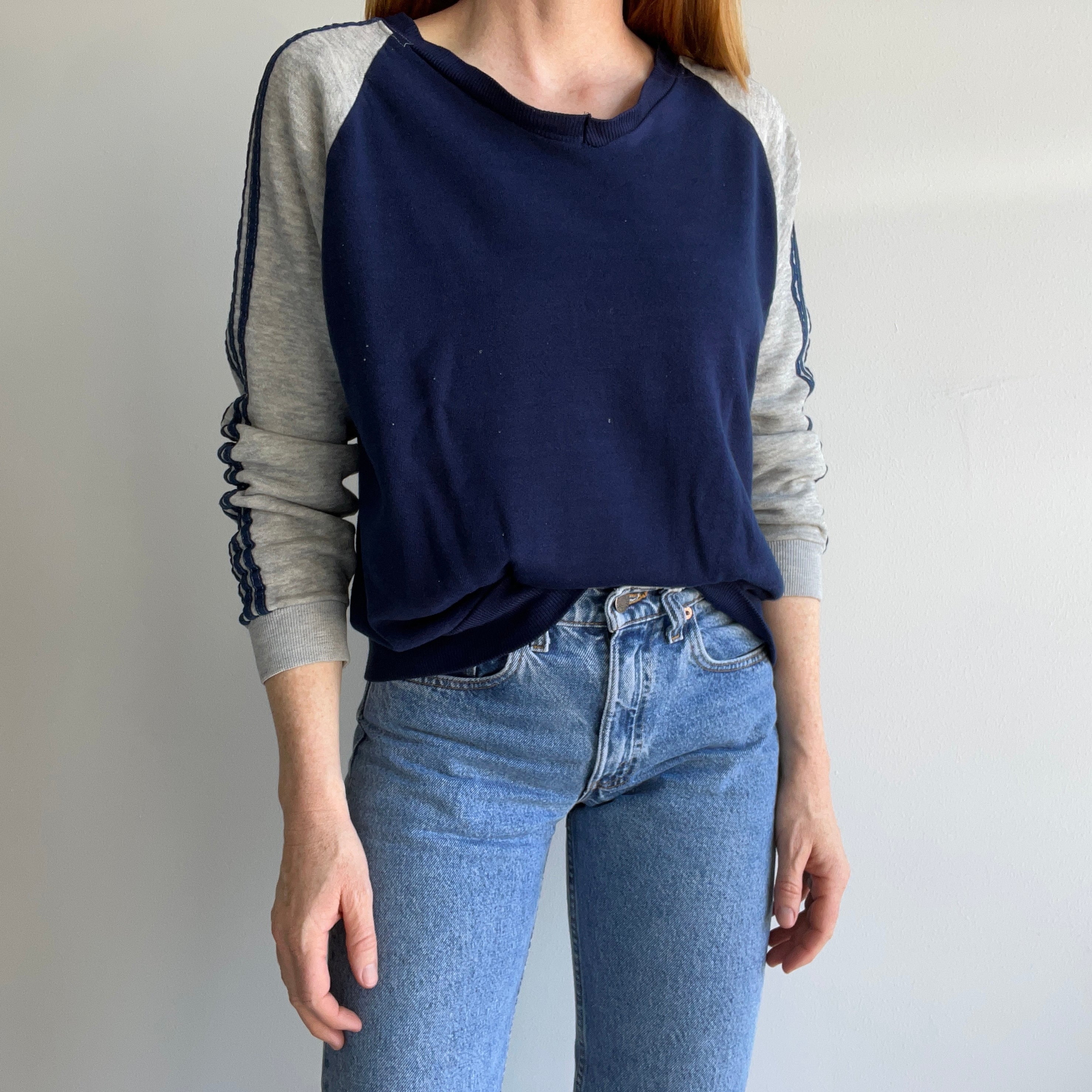 1980s Blank Triple Stripe V-Neck Super Slouchy and Thin Sweatshirt