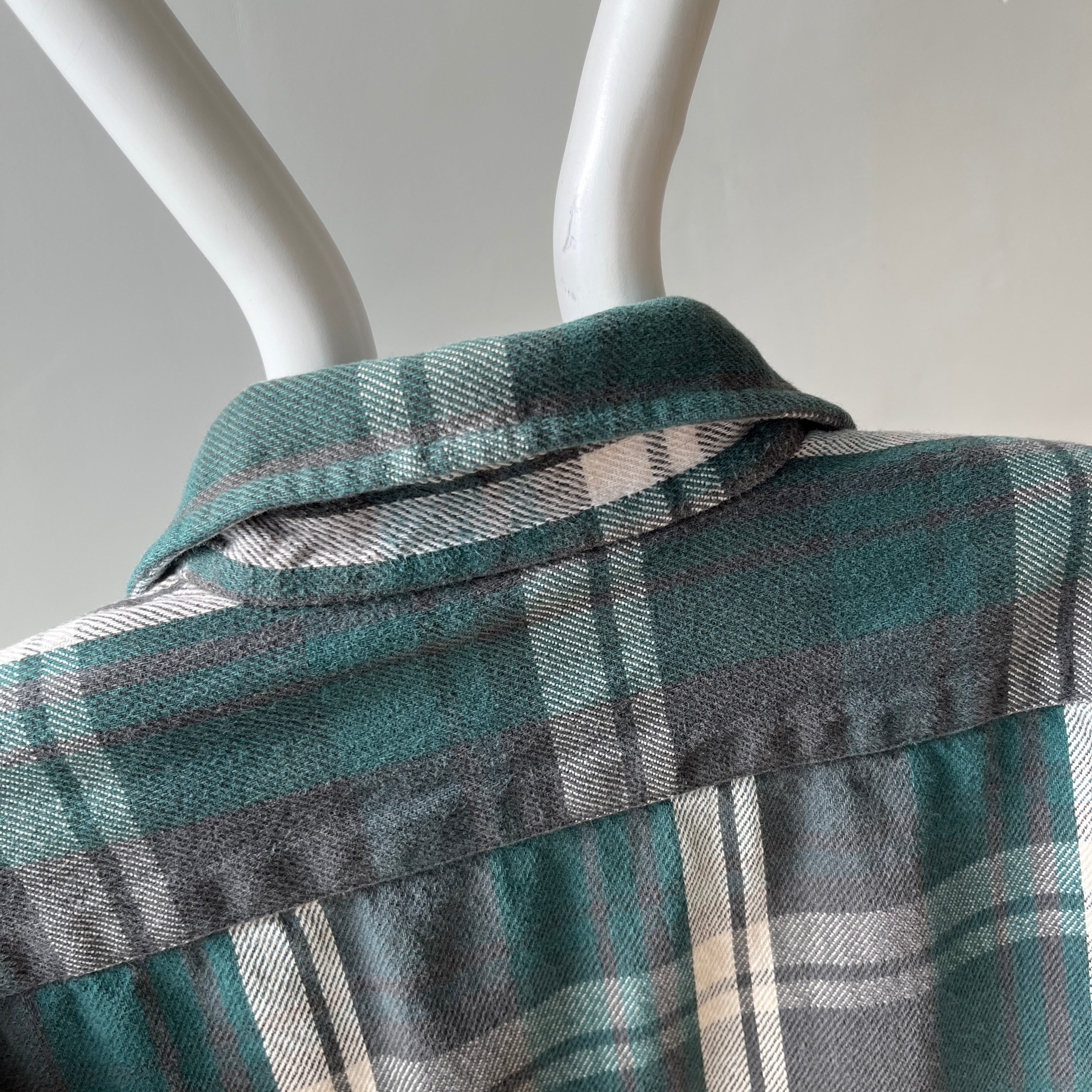 1980/90s Forest Green Plaid Cotton Flannel - Mending