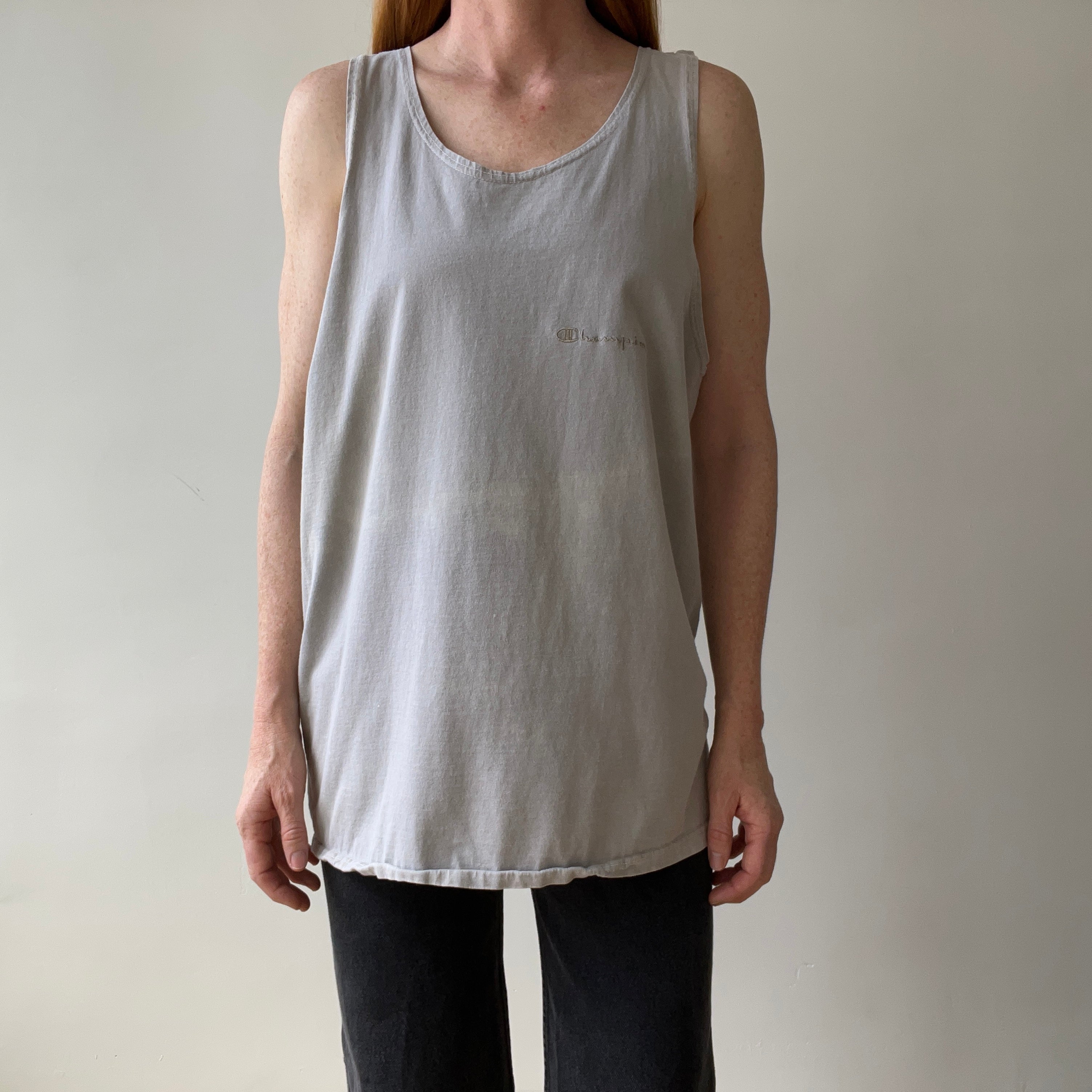 T-shirt teinté de peinture noire vierge des années 00