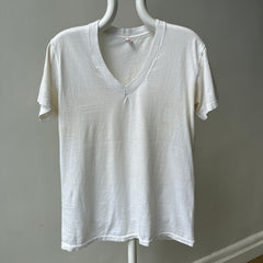 1980s Age Stained Cotton Hanes V-Neck T-Shirt