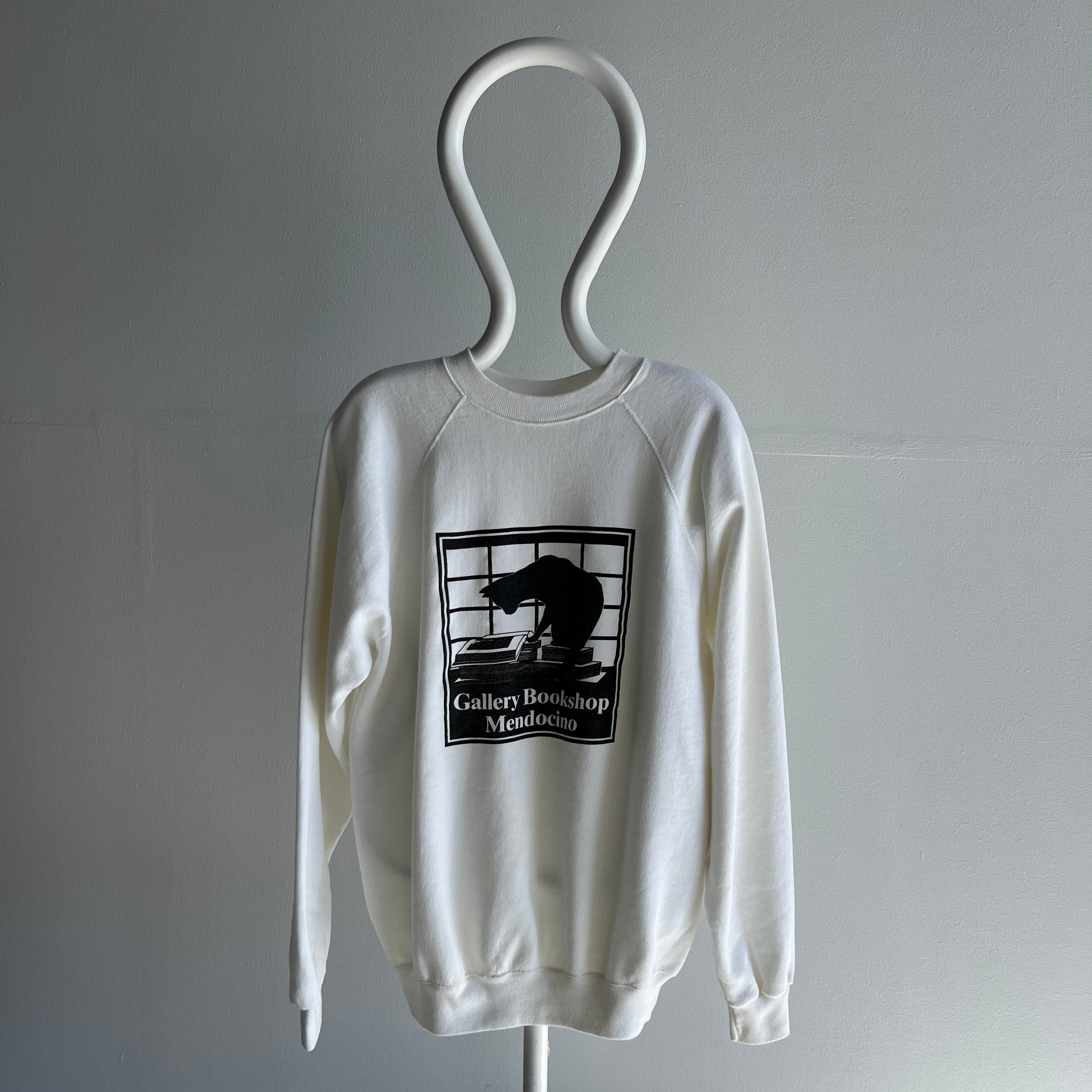 1980s Gallery Bookshop, Mendocino Kitty Sweatshirt - So Cozy