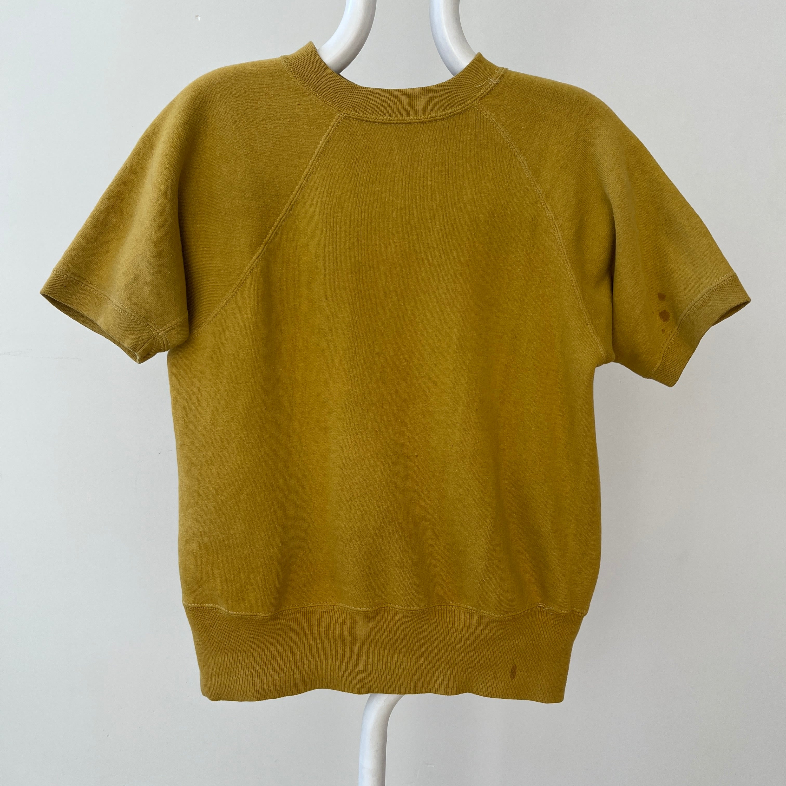 Brouillon de sweat-shirt vierge
