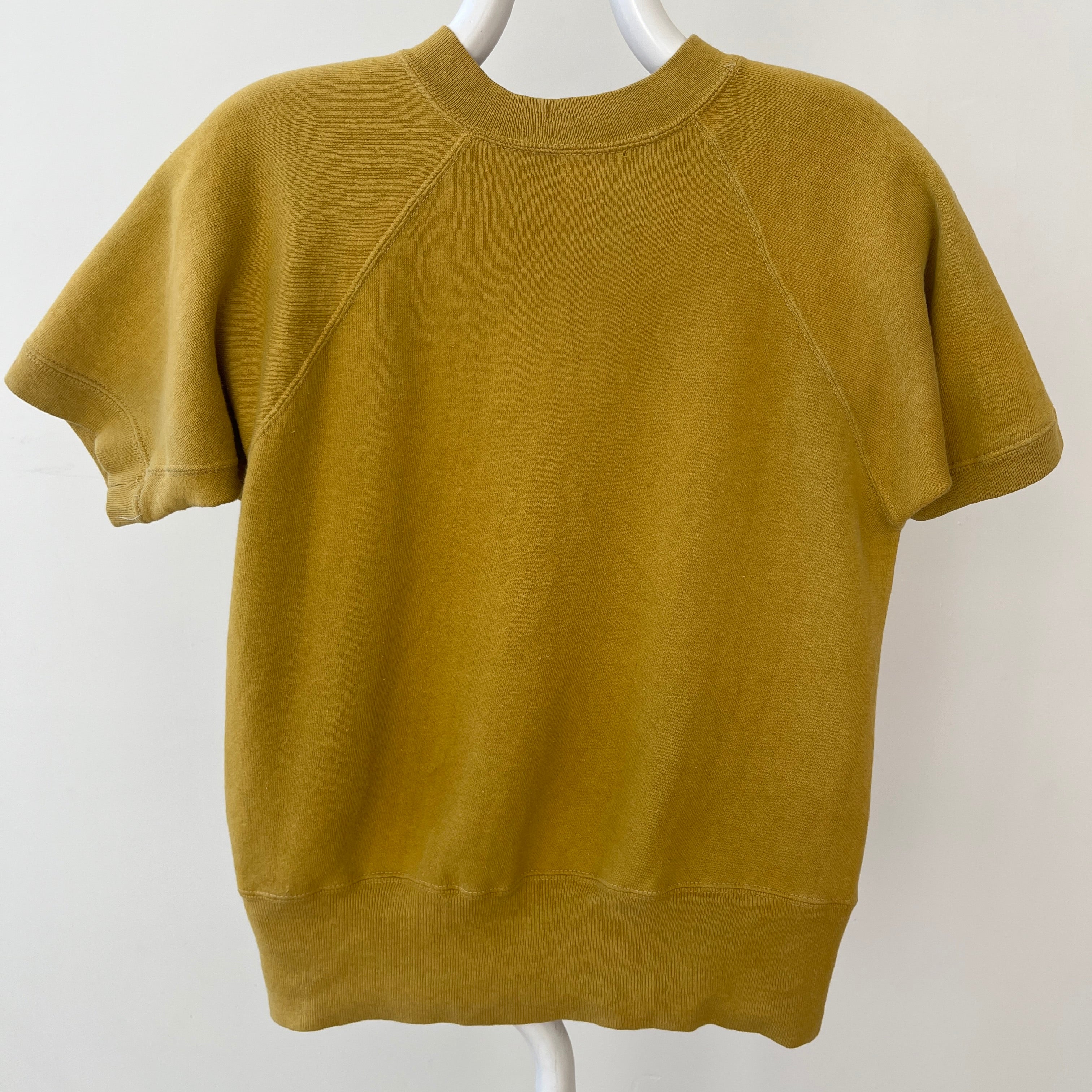 Brouillon de sweat-shirt vierge