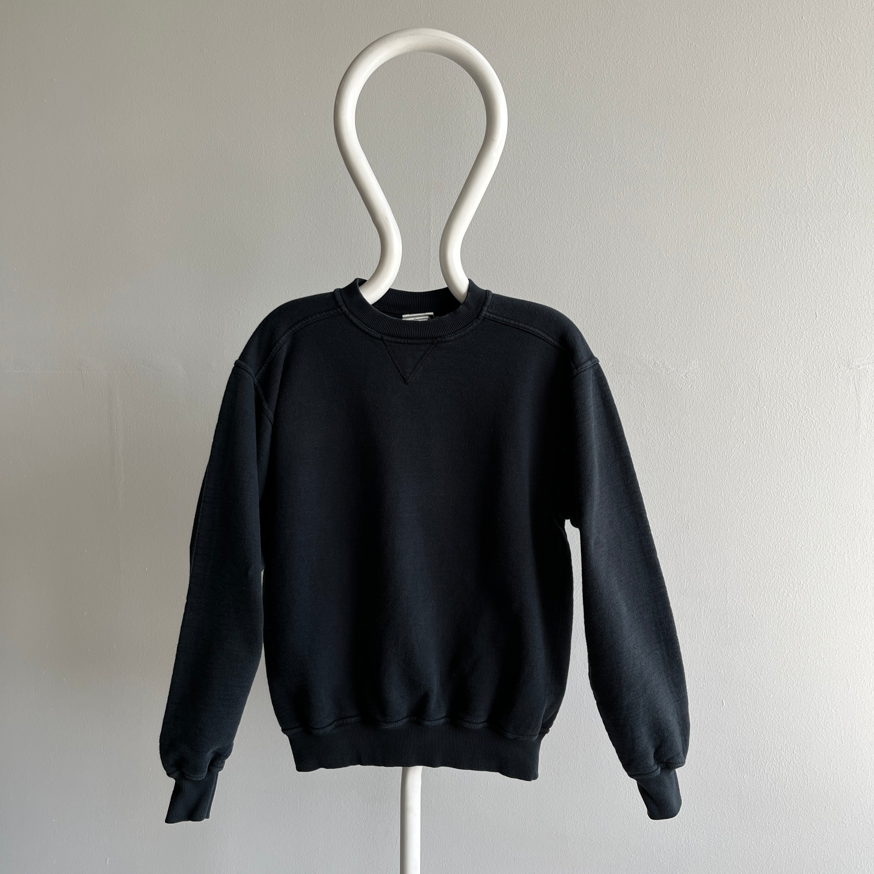 1990s Heavyweight Structured Blank Black Sweatshirt by Jerzees