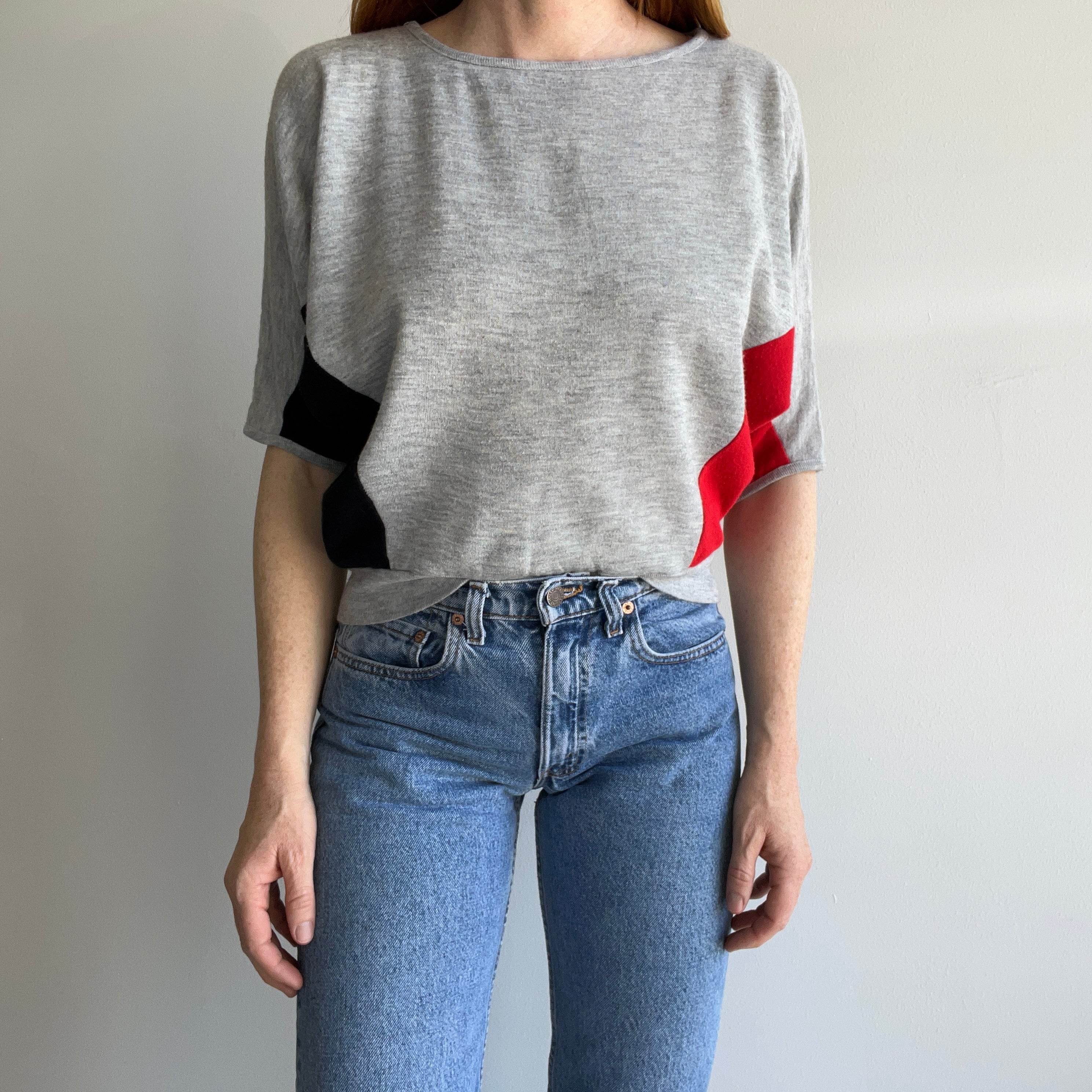 1980s Tri Color Dolman Sleeve Red, Gray and Black Thin/Lightweight 3/4 Sleeve Sweatshirt