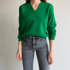 1960/70s Kelly Green V-Neck Sweater/Sweatshirt by Casuals of Creslan
