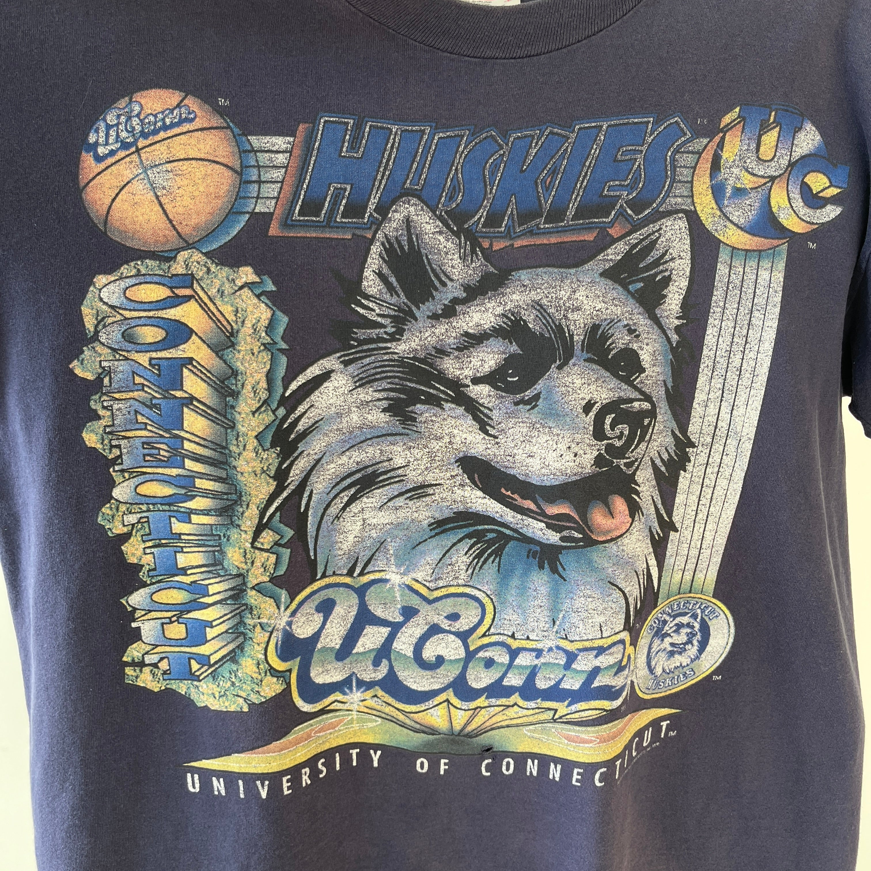 1995 UConn Huskies Basketball T Shirt - !!!