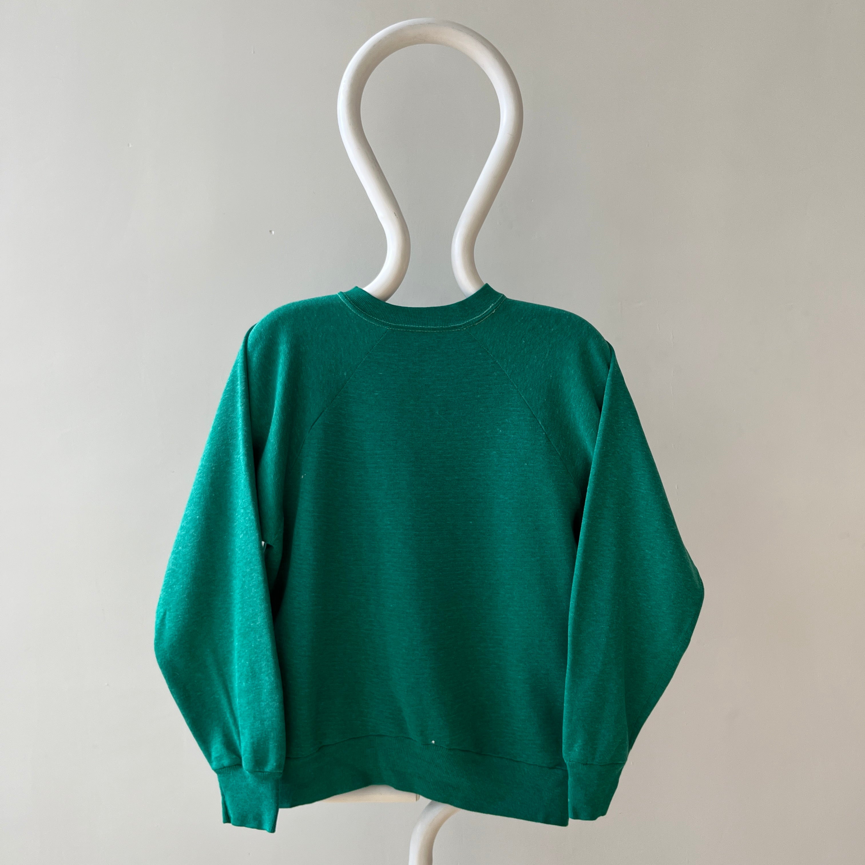 00s Heavy Weight Blank Black Sweatshirt par FOTL - Structuré