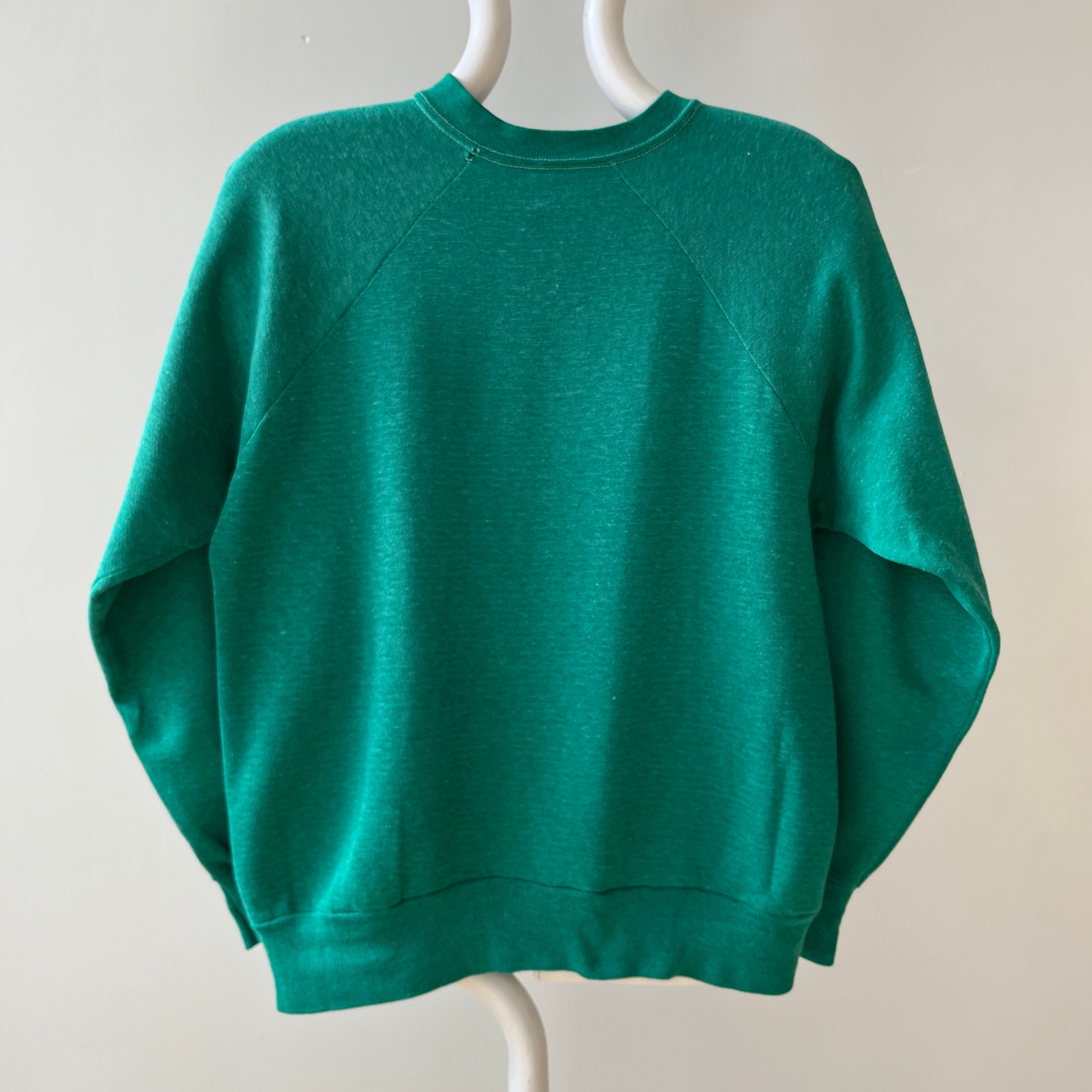 00s Heavy Weight Blank Black Sweatshirt par FOTL - Structuré