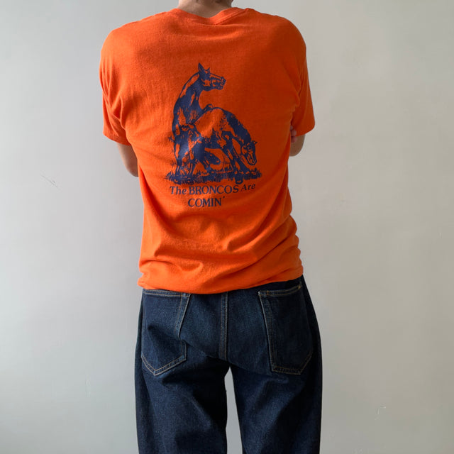 1980s Orange Buffalo Bar Inappropriate "The Broncos Are Comin" T Shirt