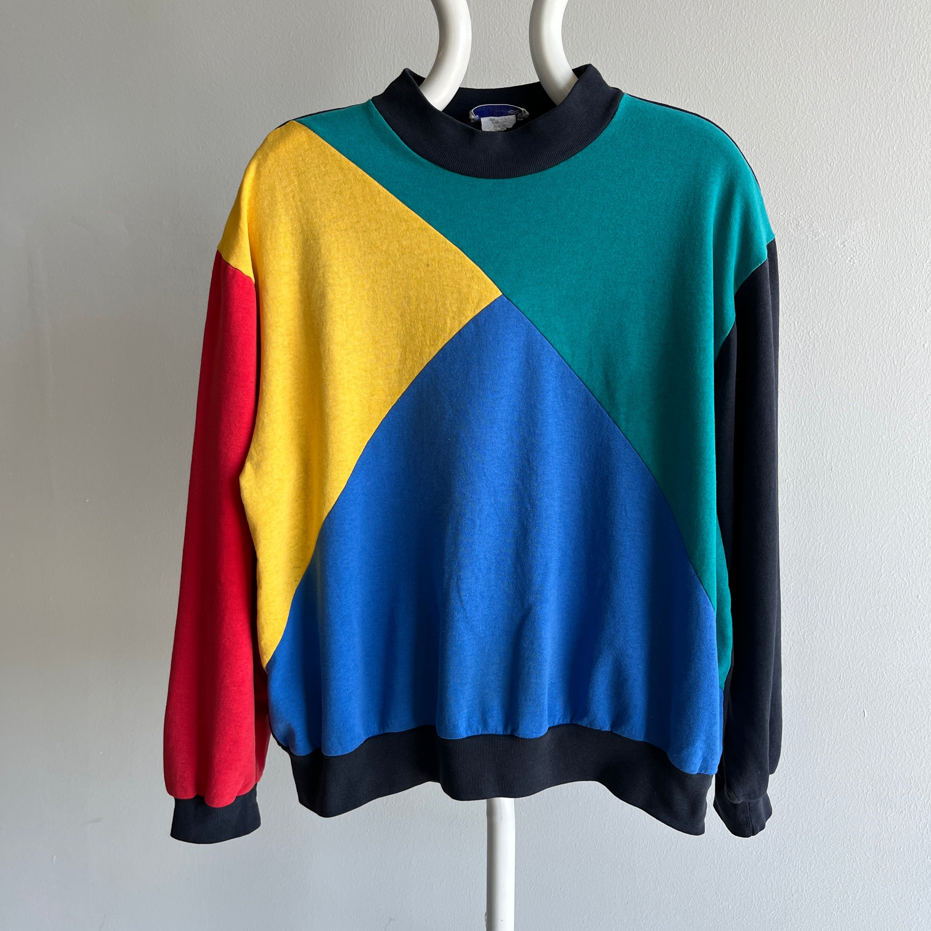 1980s Thin and Slouchy Color Block Mock Neck Sweatshirt Lightweight