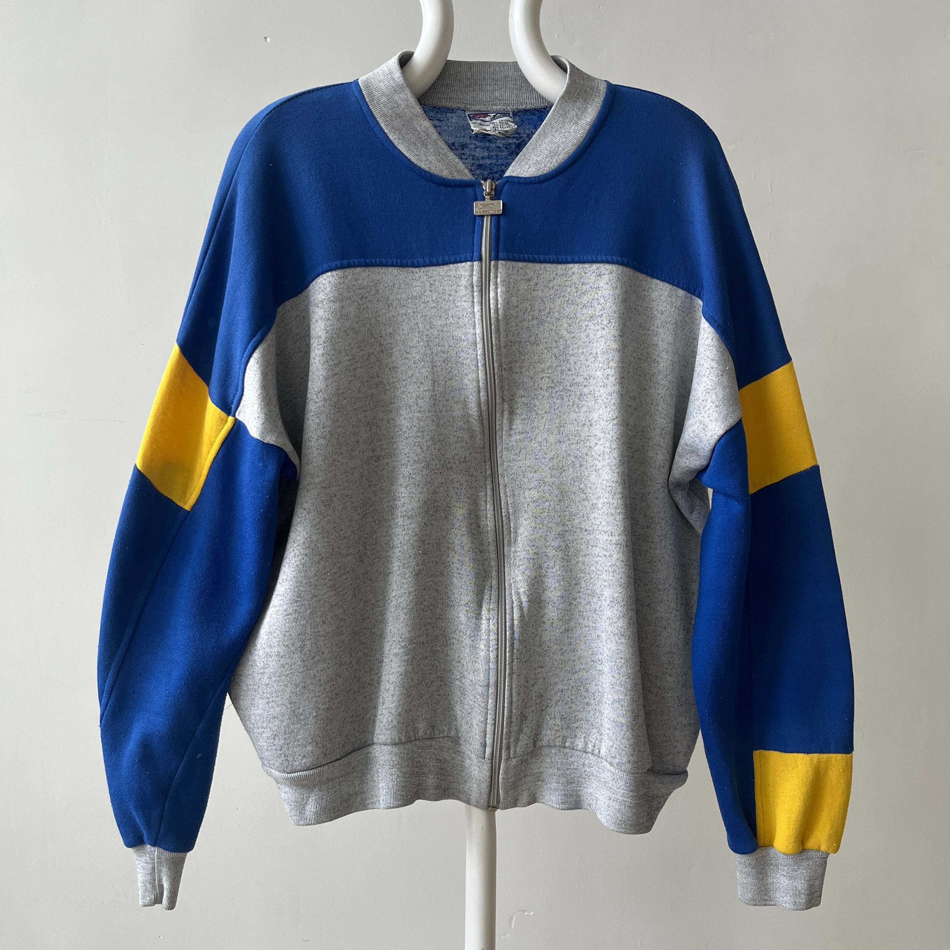 Brouillon de sweat-shirt vierge