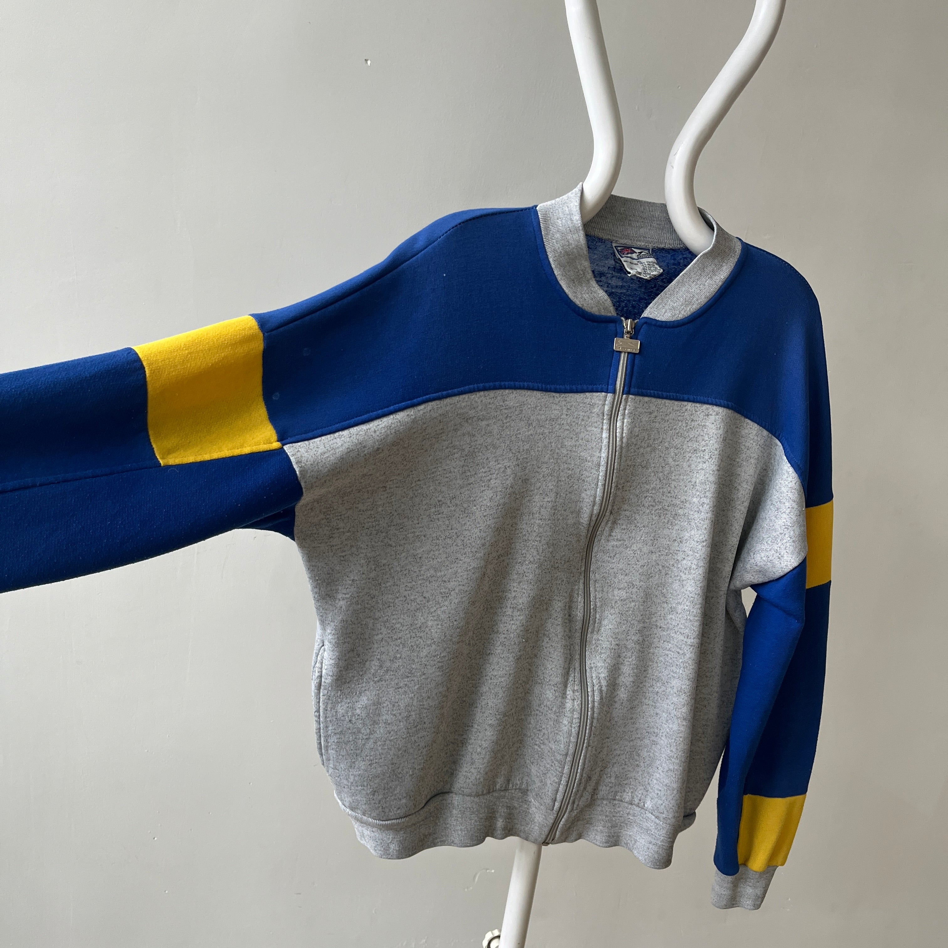 Brouillon de sweat-shirt vierge