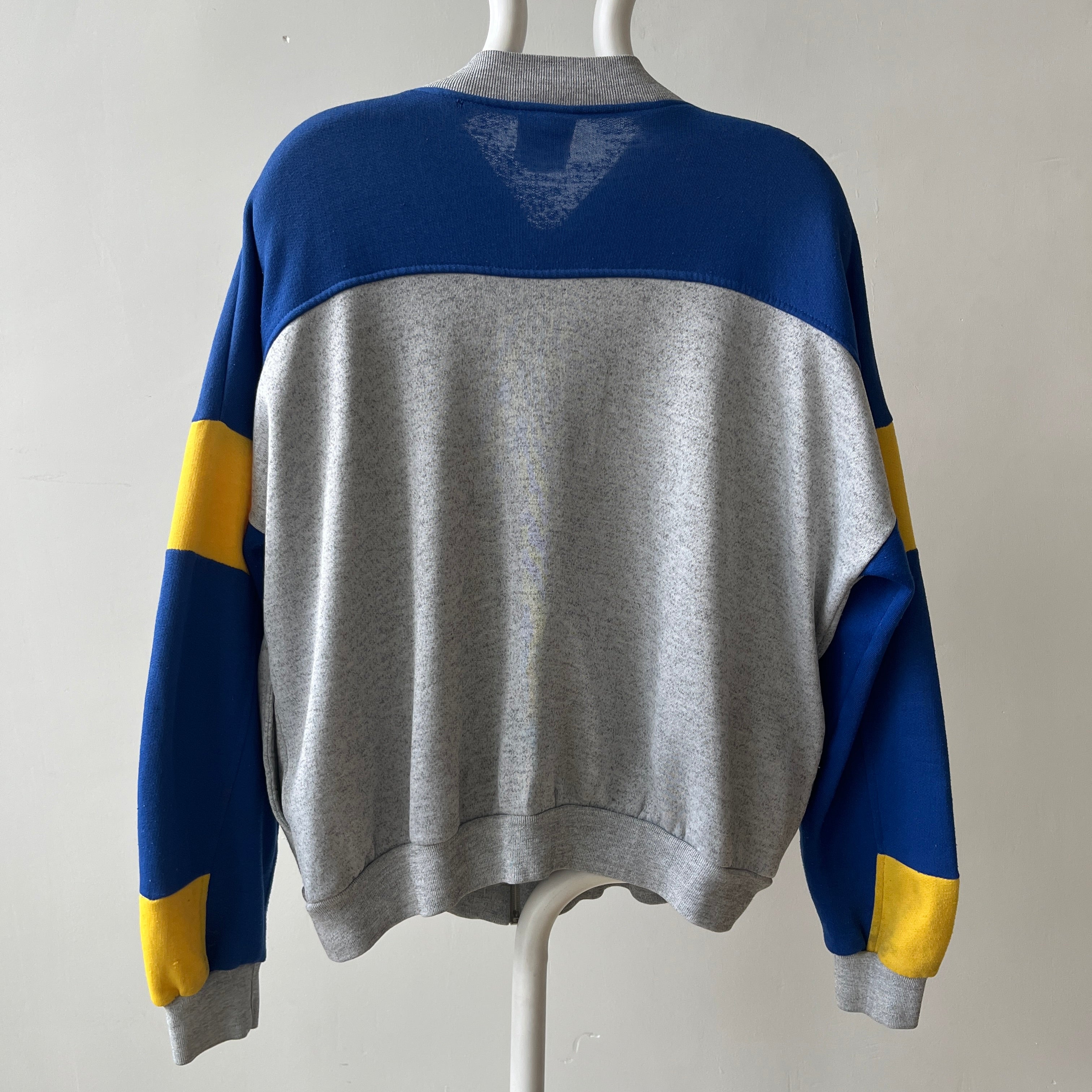 Brouillon de sweat-shirt vierge