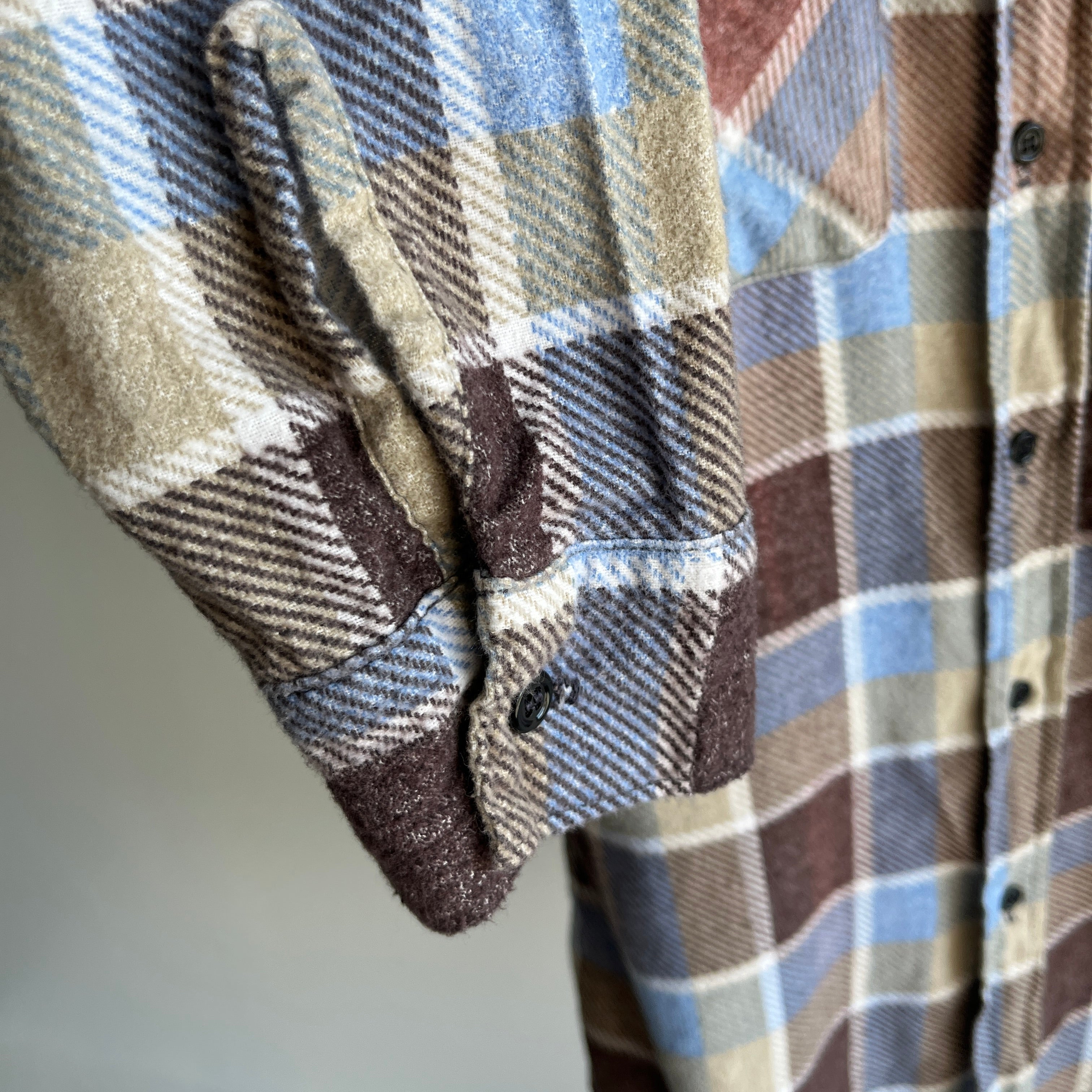 1980/90s Lightweight Longer Single Sided Soft Five Brothers Flannel