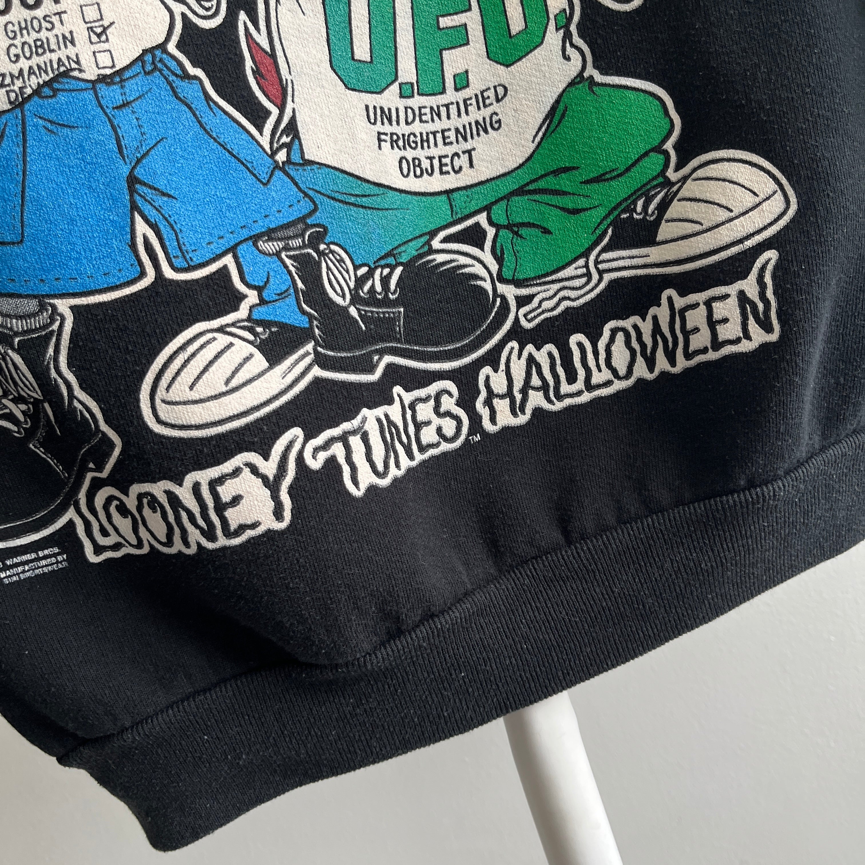 1993 Epic Warner Bros Halloween Sweatshirt with Bugs and Taz
