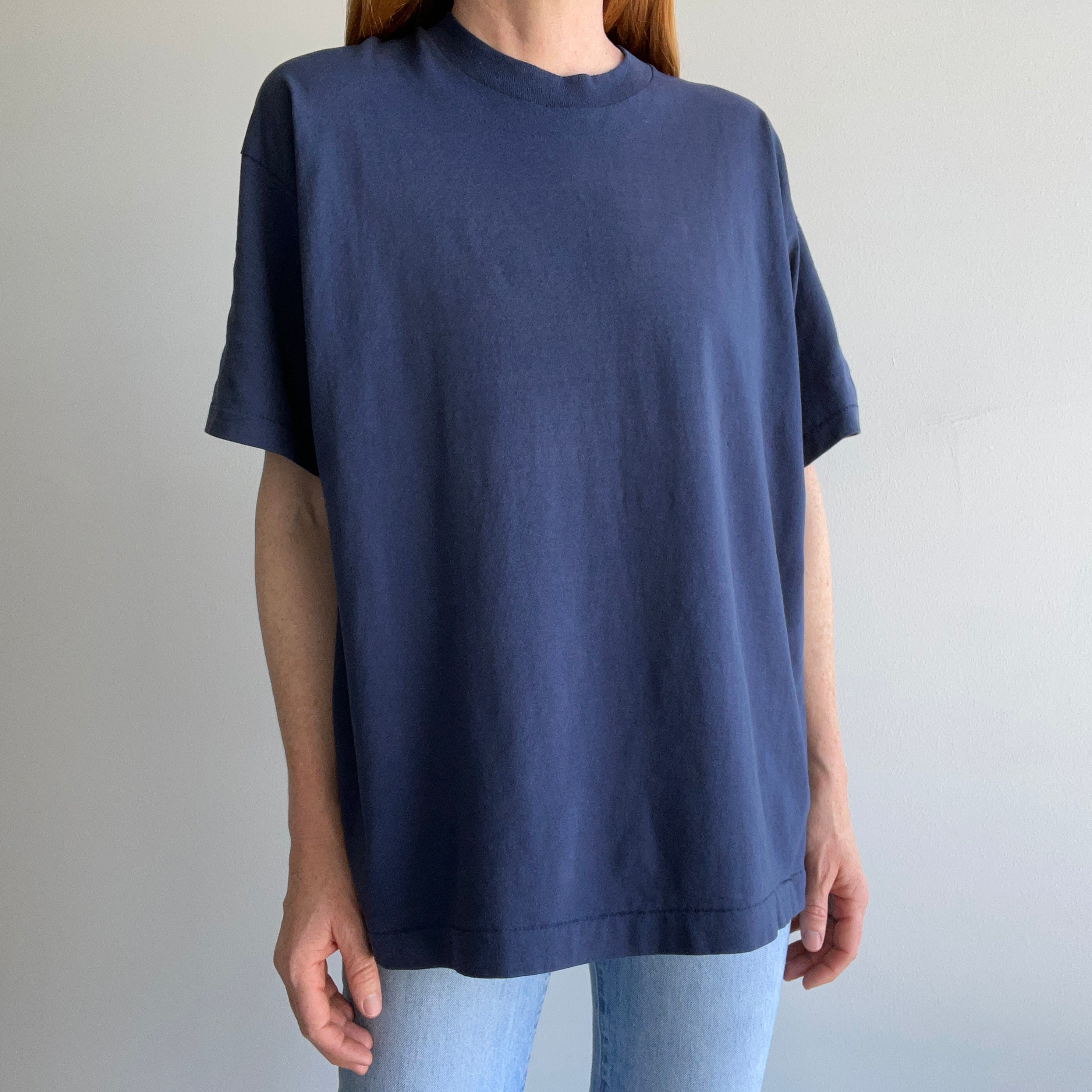 1980/90s Nicely Worn Blank Navy Single Stitch T-Shirt