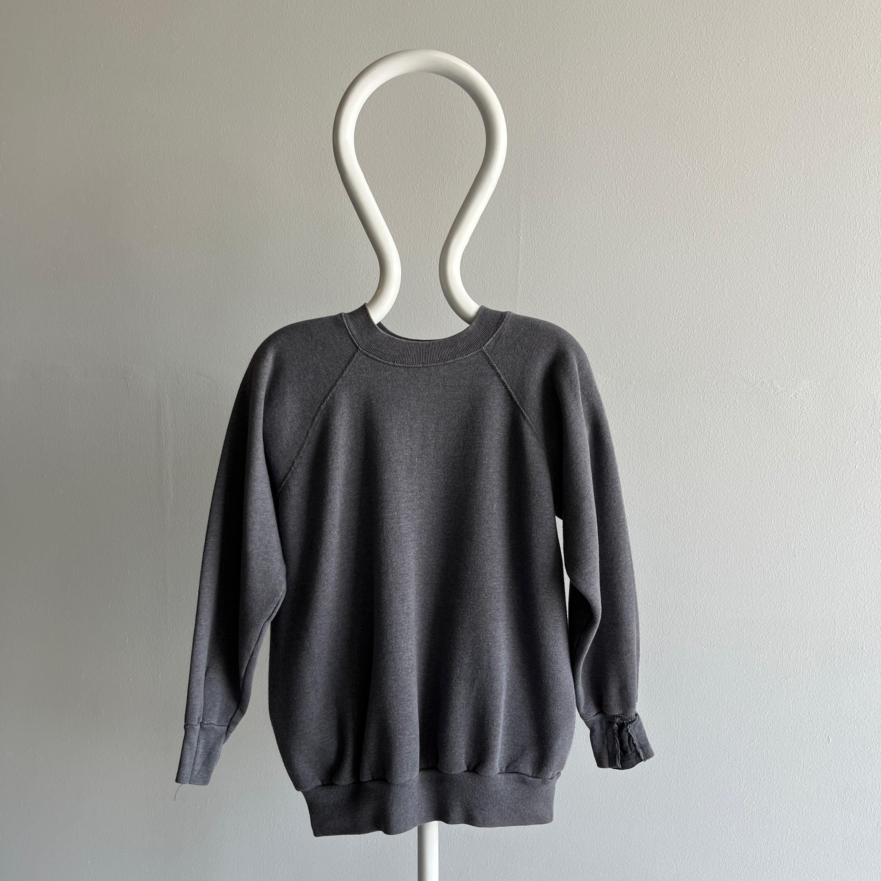 00s Heavy Weight Blank Black Sweatshirt par FOTL - Structuré