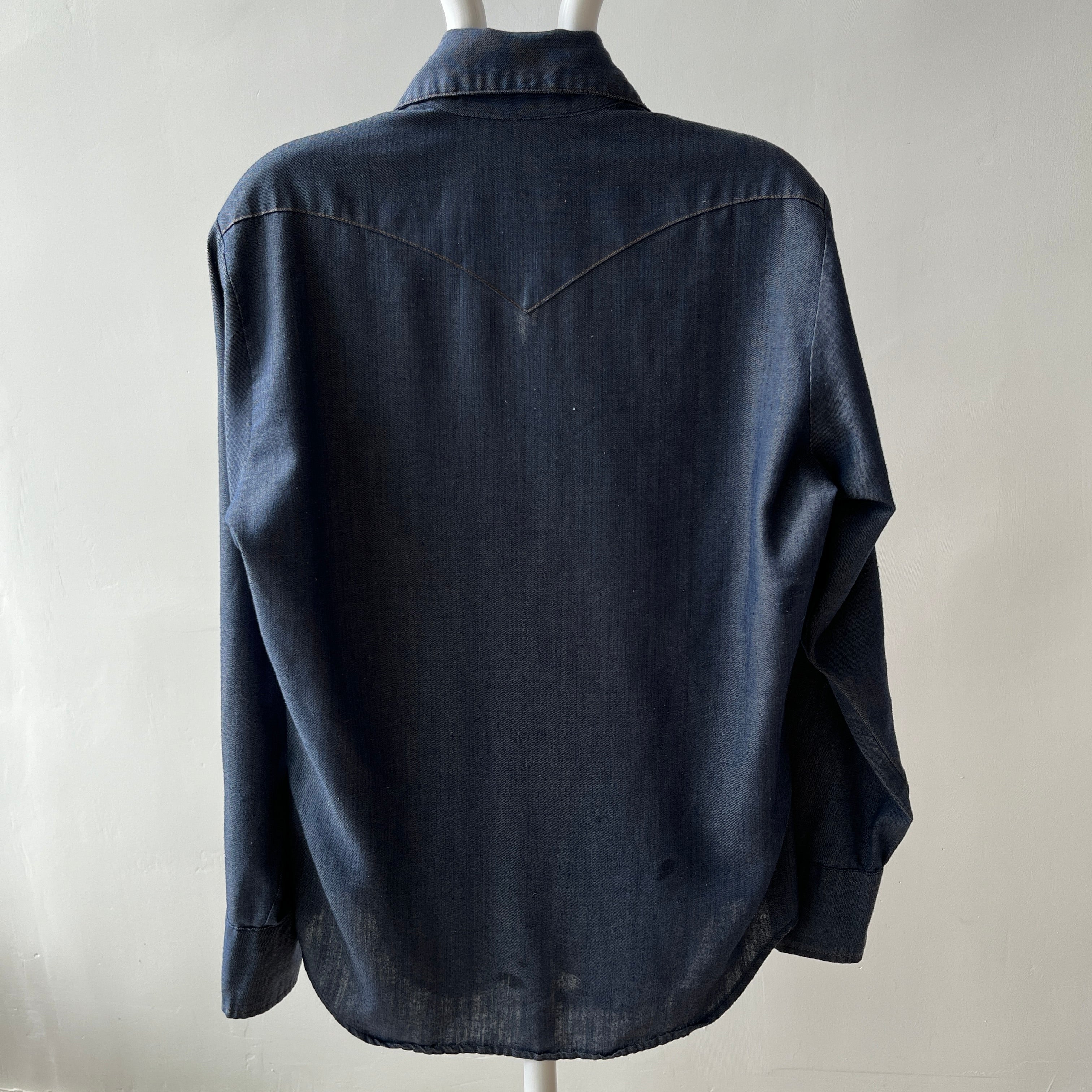 1970s Big Smith Slouchy Denim Cowboy Snap Front Shirt with Amber Colored Snaps and WOW Collar Points