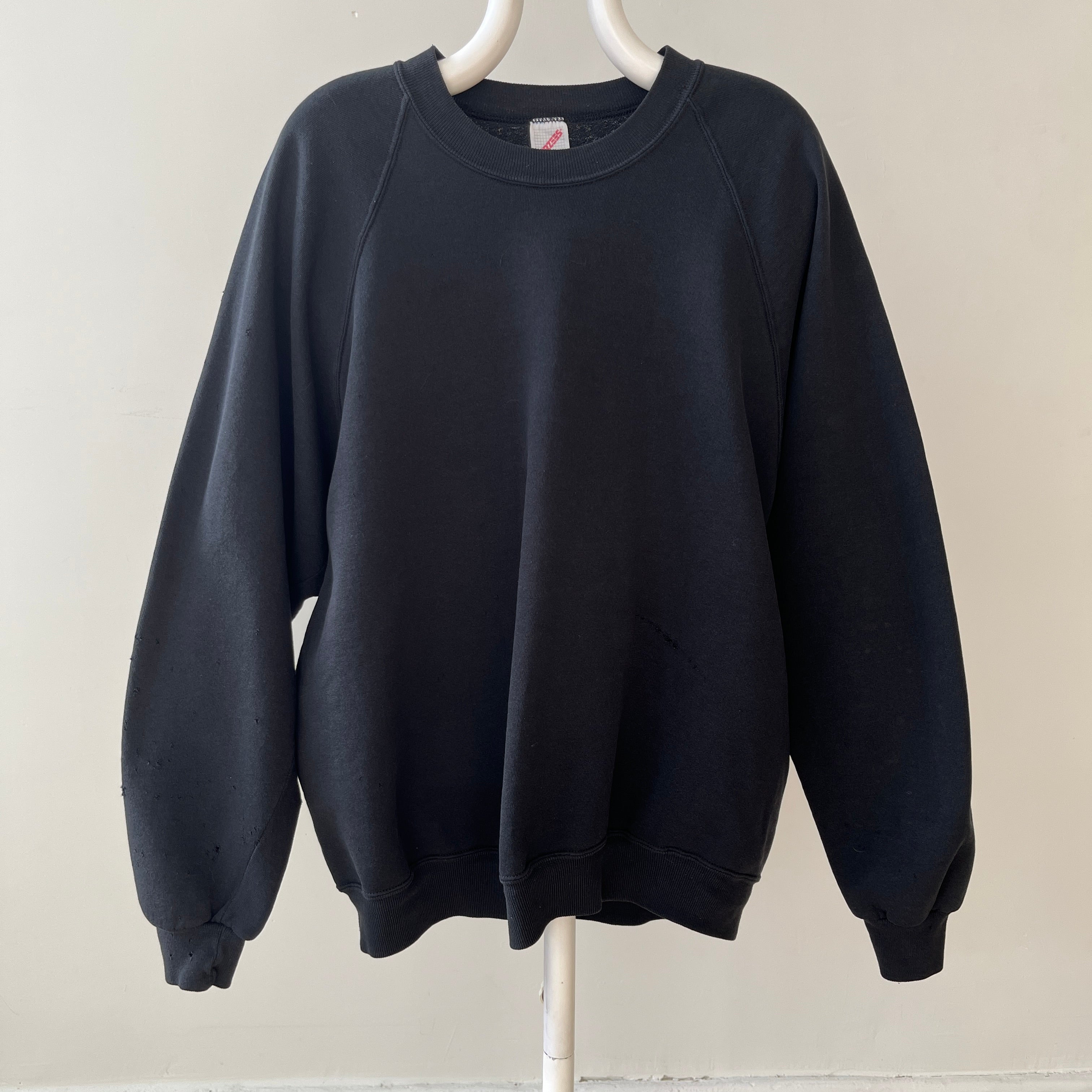 1980s Blank Black Raglan Sweatshirt - DREAMY