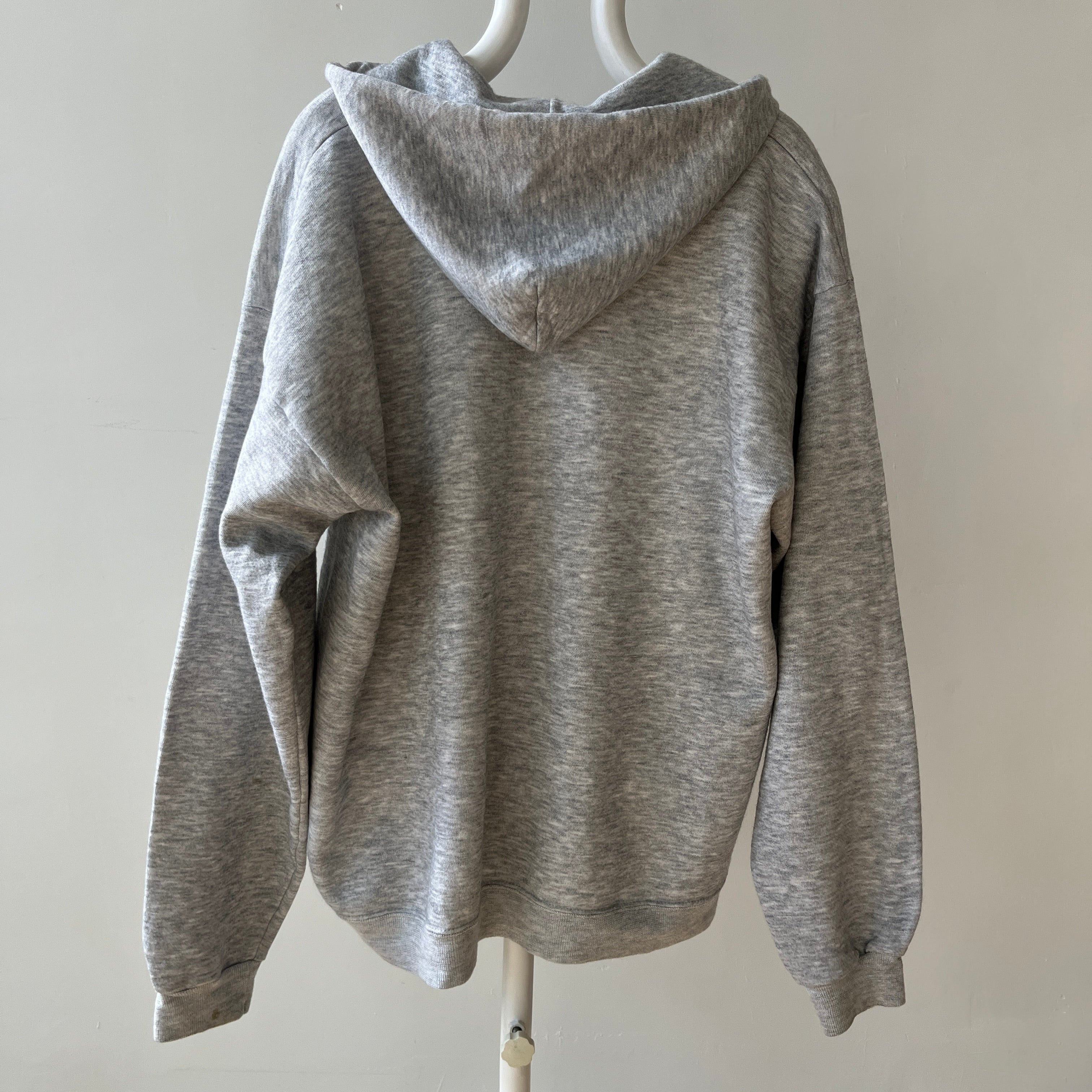 00s Heavy Weight Blank Black Sweatshirt par FOTL - Structuré