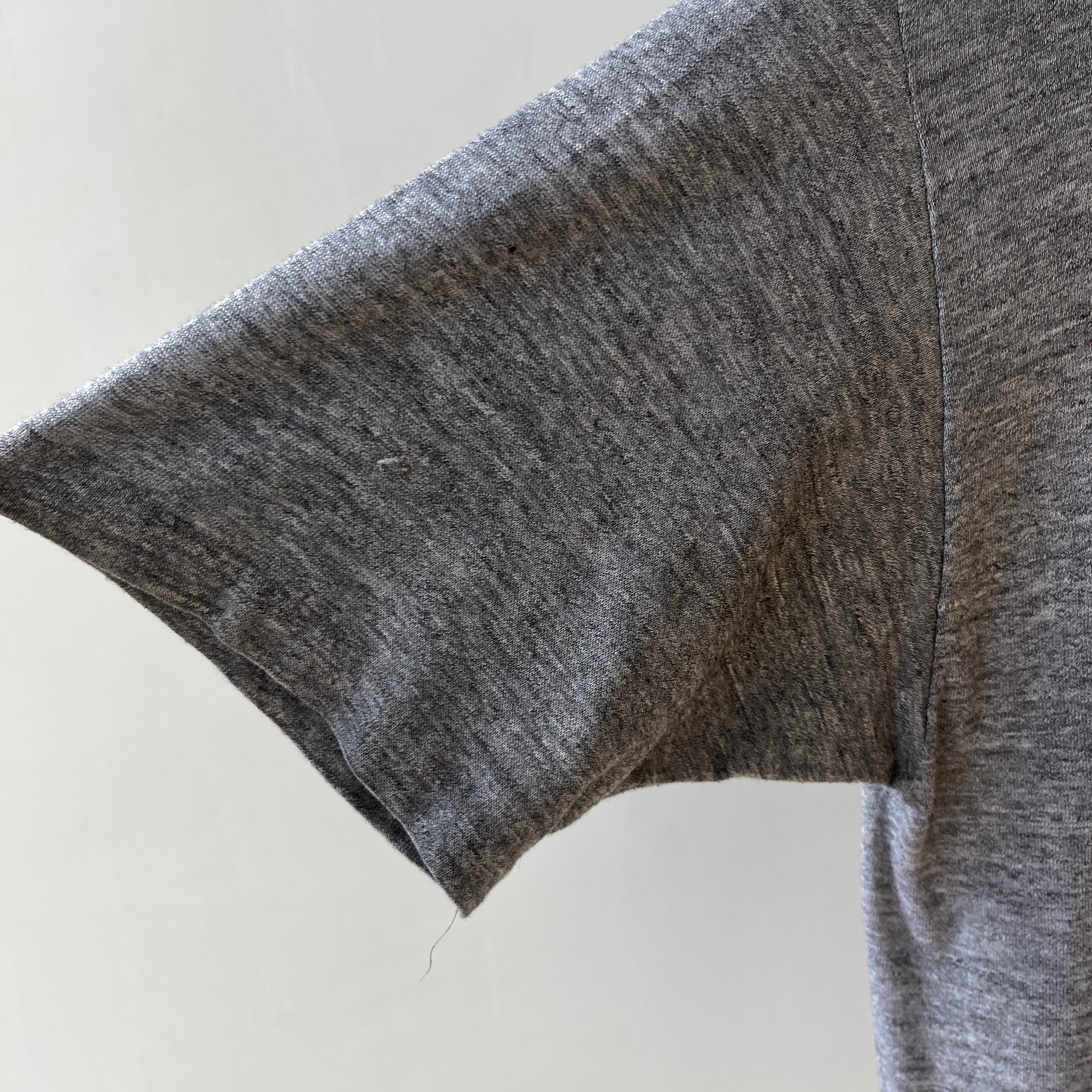 1980s/90s Grey Russell Lawrence Basketball T Shirt