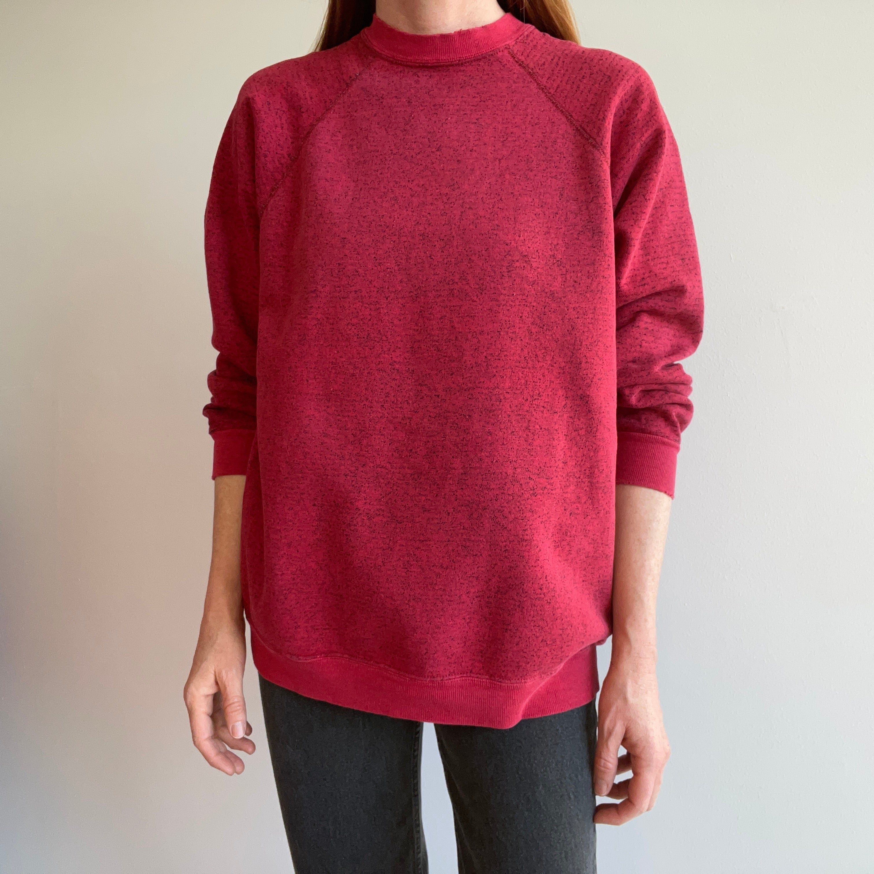 1980s Heather Red Raglan with Hints of a Splitting Collar - Swoon