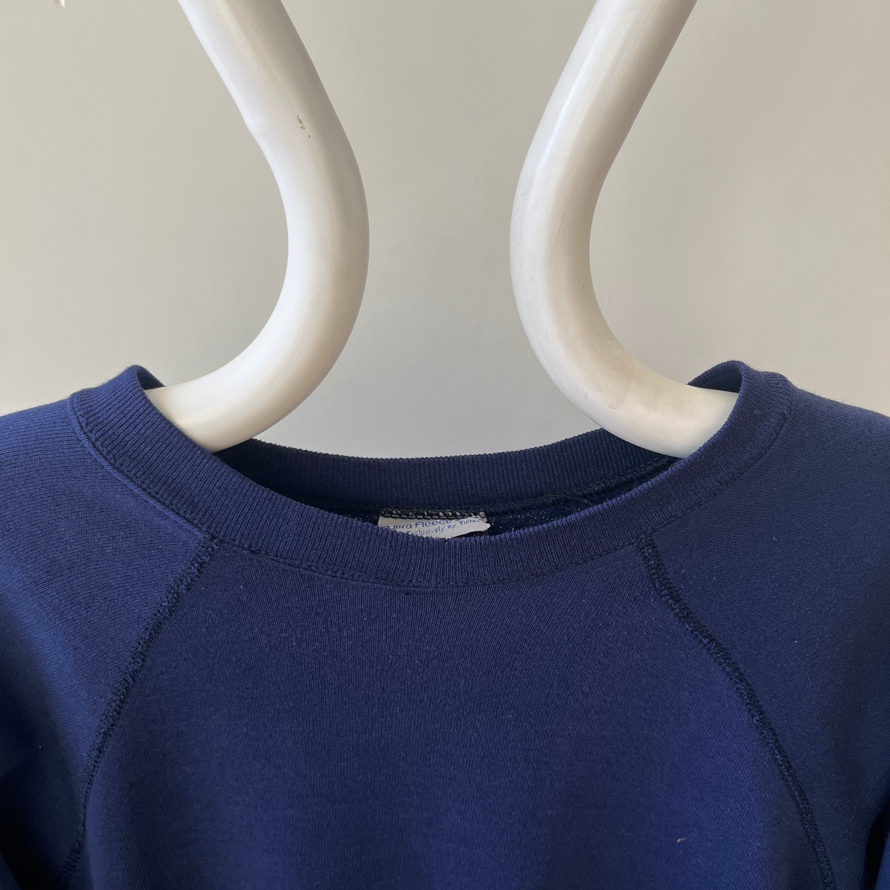 1970s/80s Blank Navy Blue Raglan Sweatshirt - SO SOFT