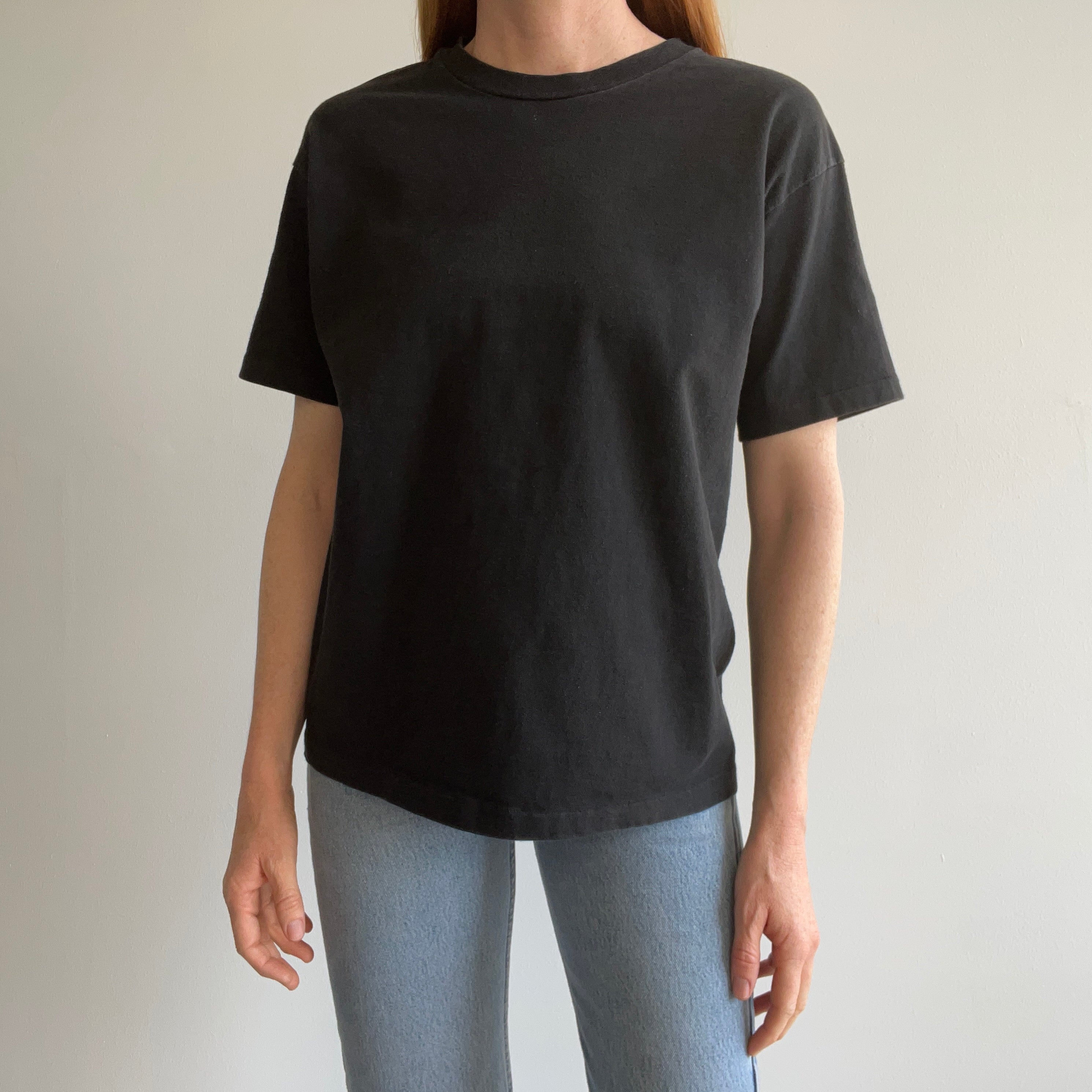 1990 Blank Black Hanes Her Way T-Shirt