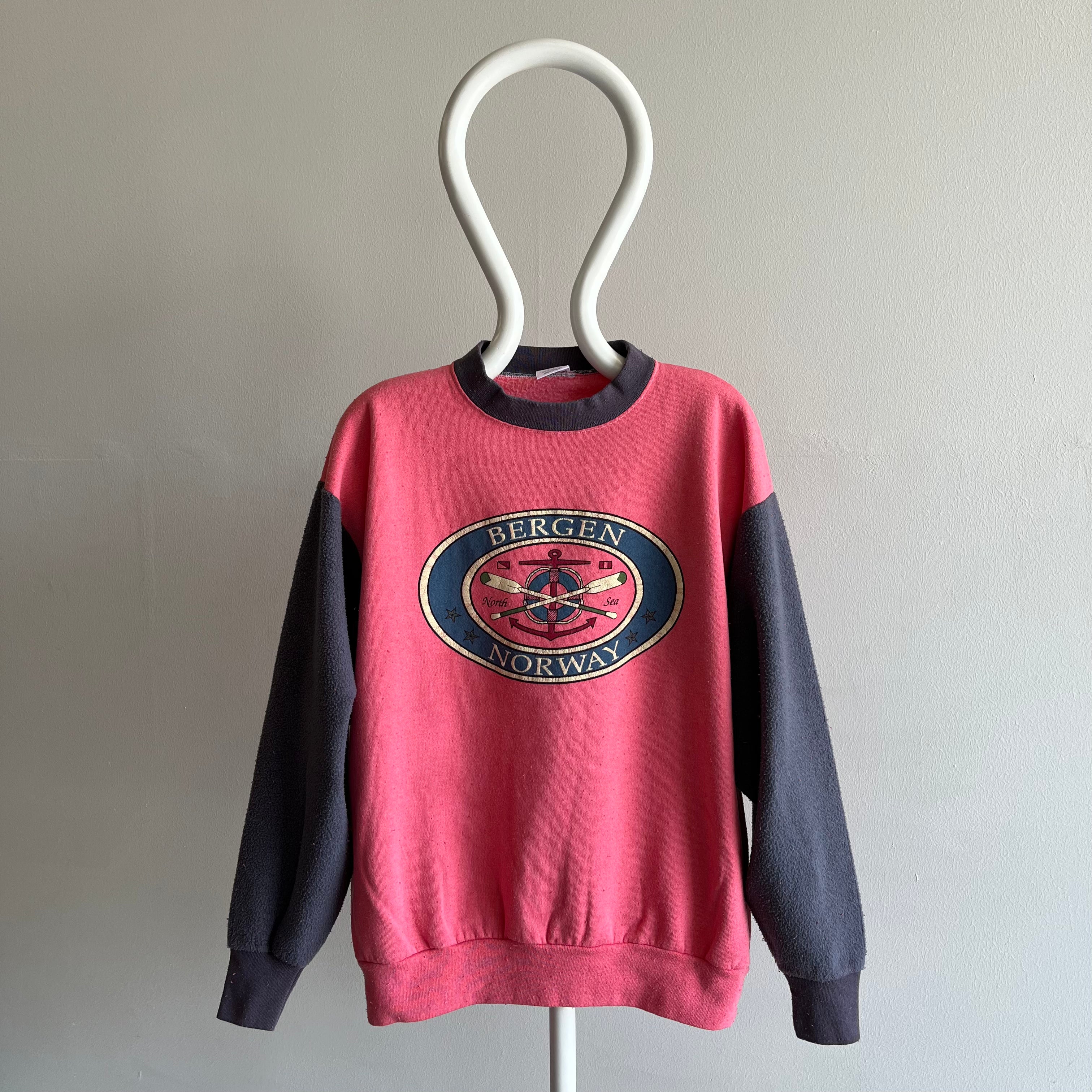 1990s Two Tone Bergen Norway Tourist Sweatshirt