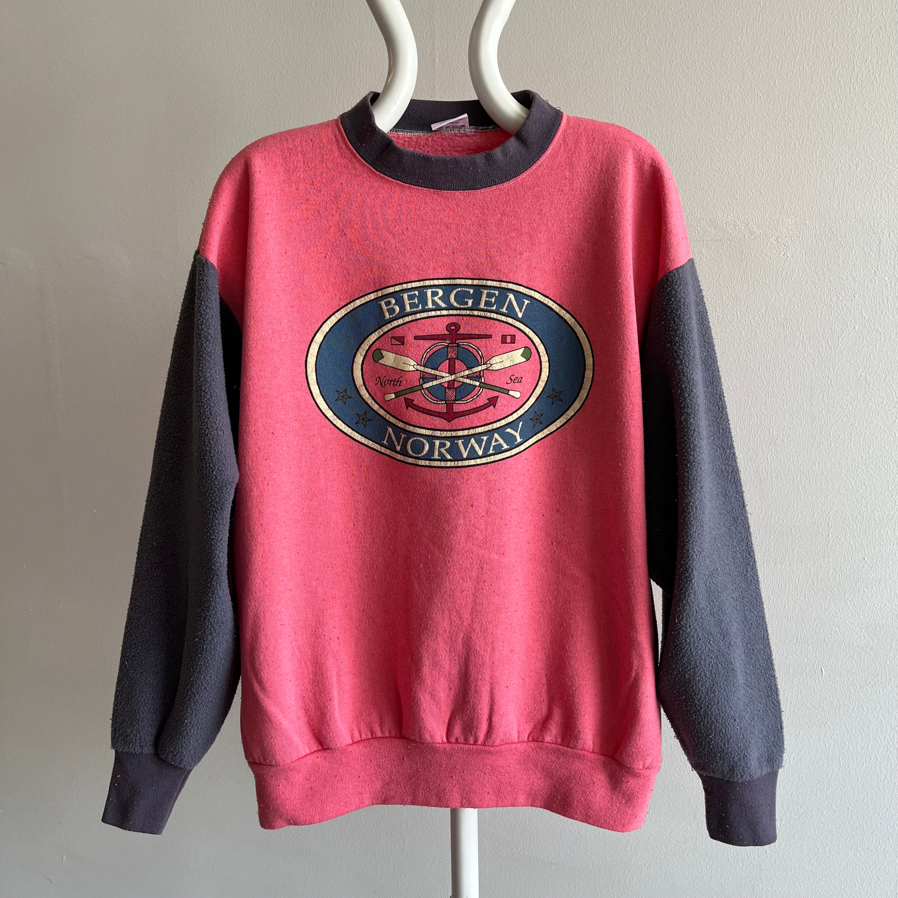 1990s Two Tone Bergen Norway Tourist Sweatshirt