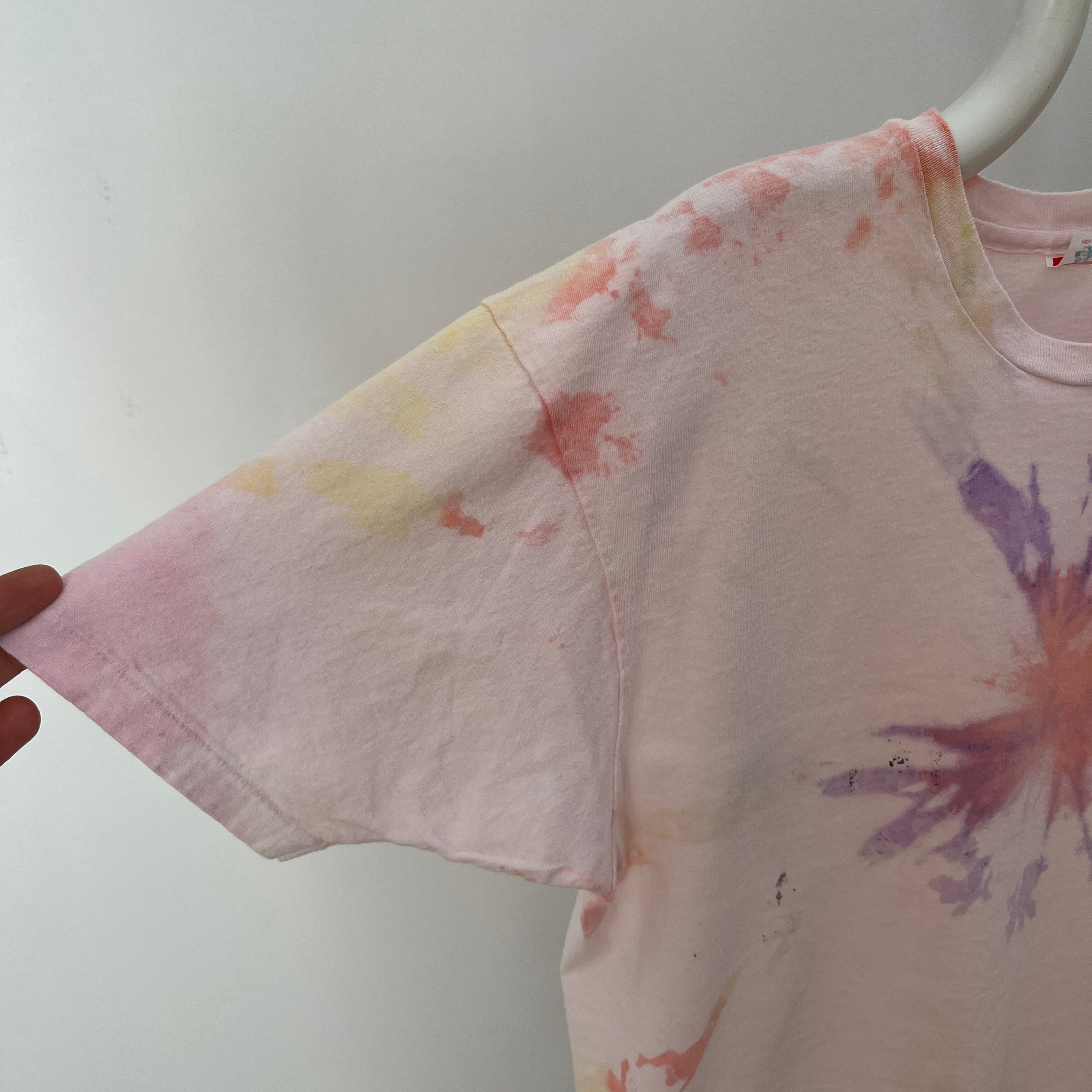 1980s Faded Neutral DIY Tie Dye - It's Pretty!