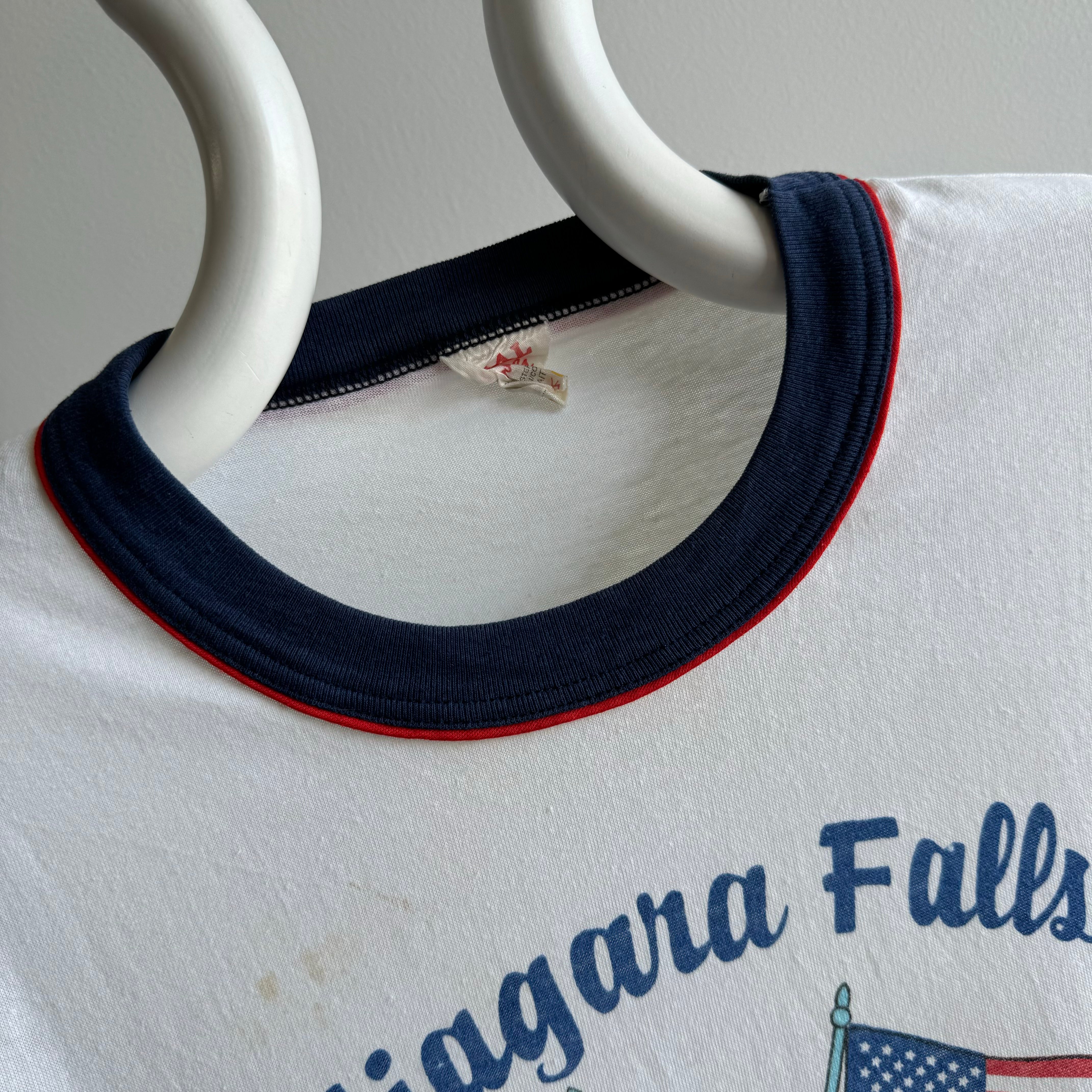 1970s Niagara Falls Canada x USA Ring T-Shirt