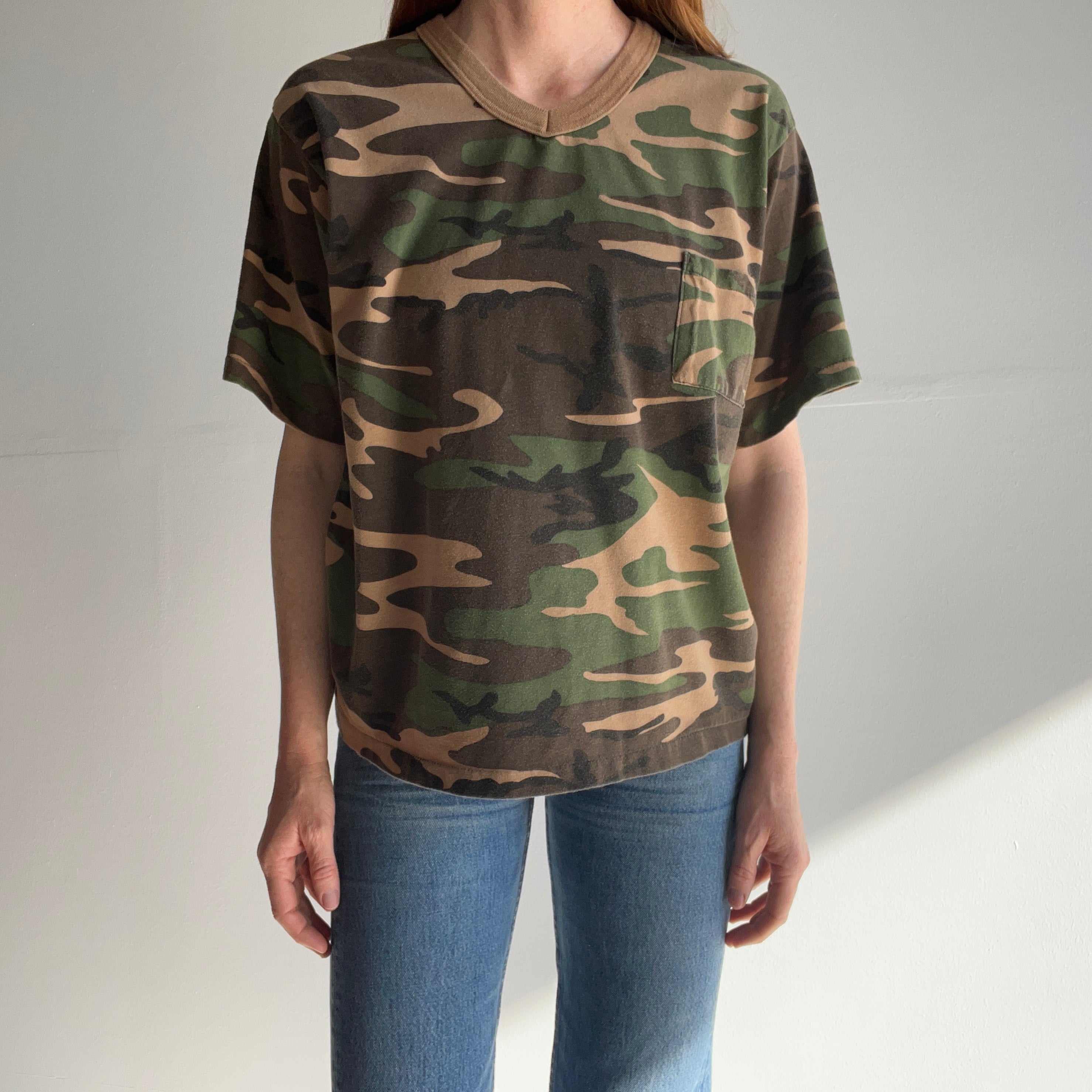 1980s Chamellon USA Made V-Neck Pocket Camo T-Shirt