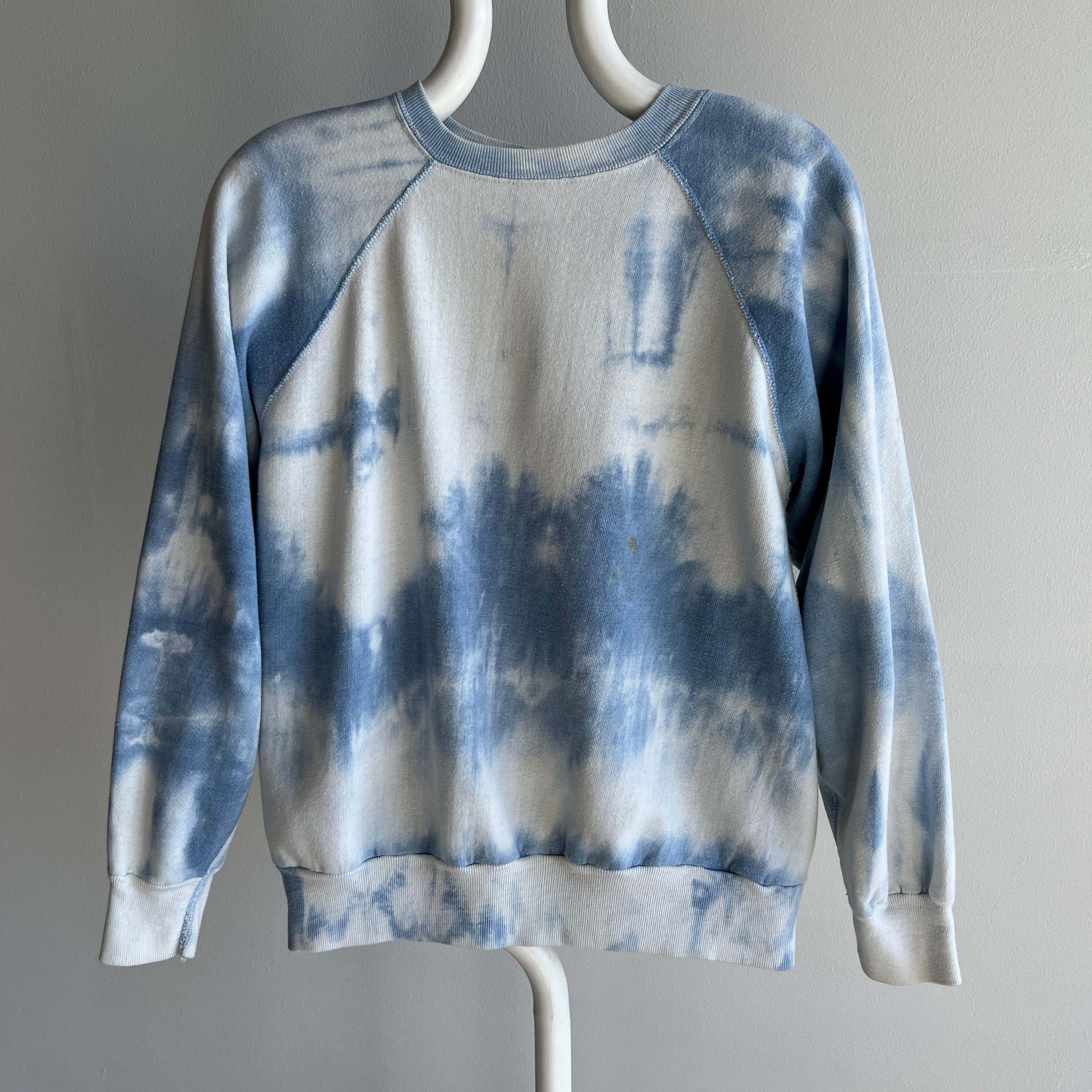 1970s Sky Blue Tie Dye Raglan - Mostly Cotton