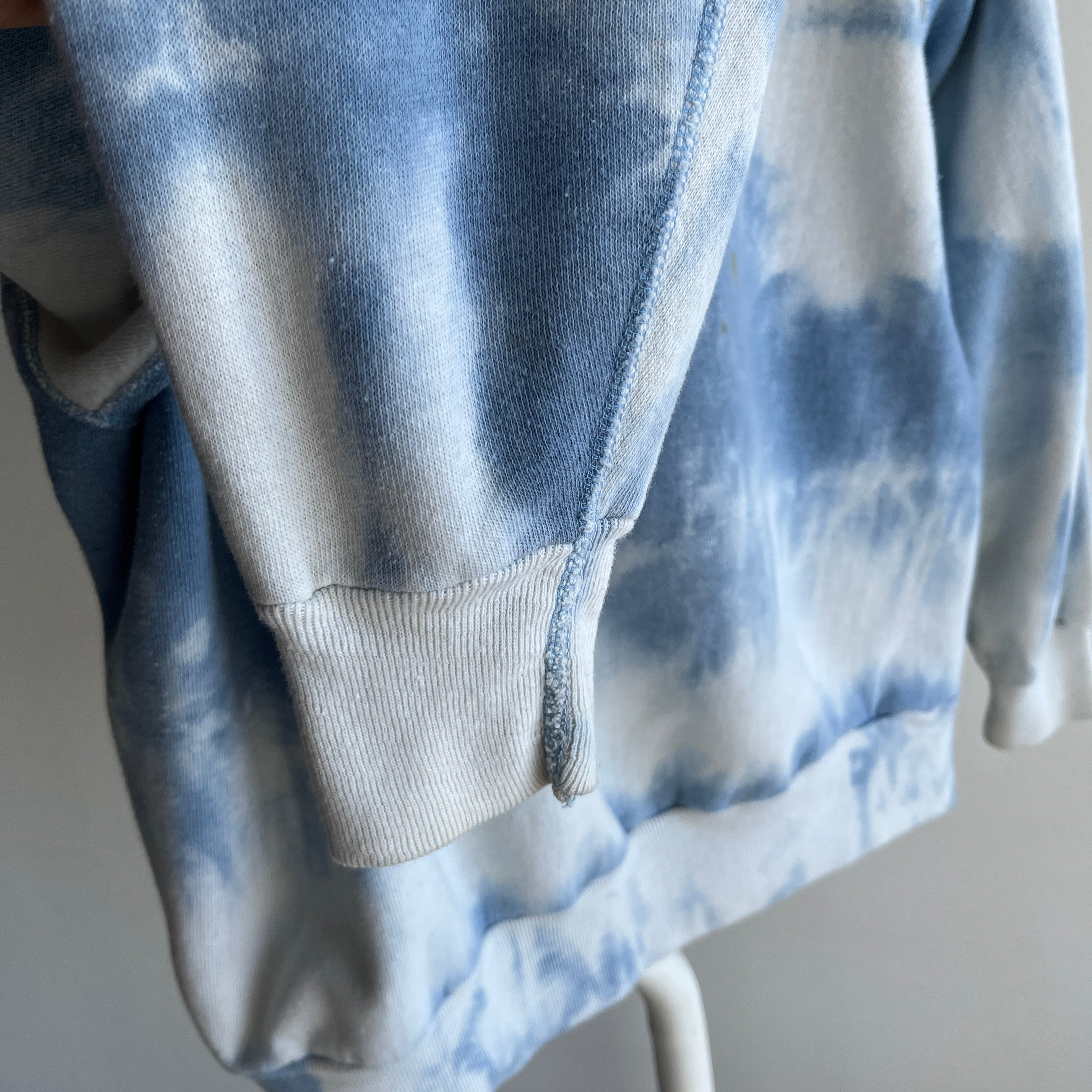 1970s Sky Blue Tie Dye Raglan - Mostly Cotton