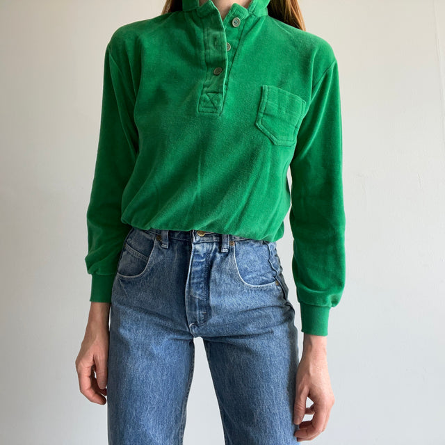 1970s Kelly Green Mock Neck Henley 100% Cotton (Velour) Long Sleeve Shirt