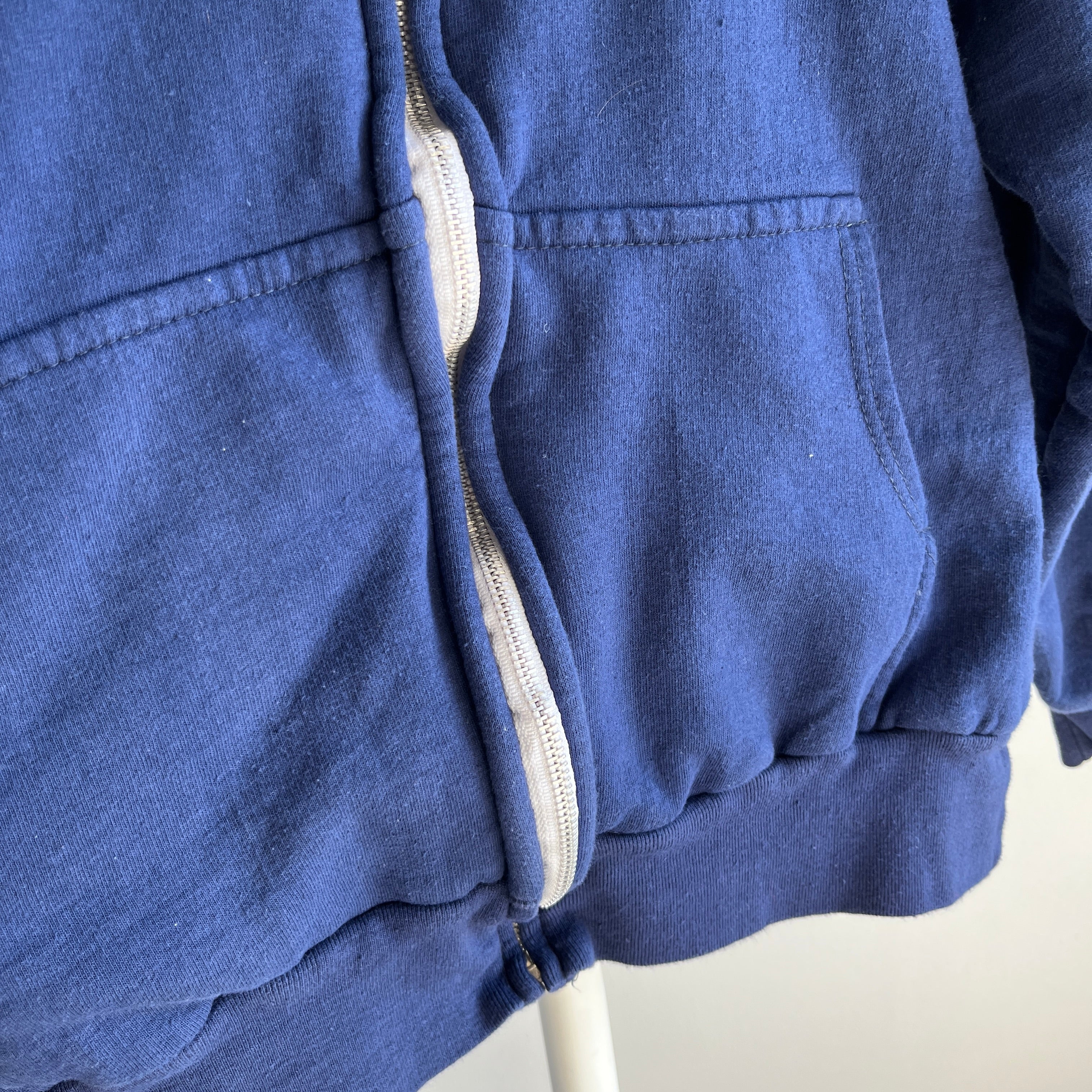 1970s Navy Insulated Zip Up Hoodie - THIS IS A WINNER