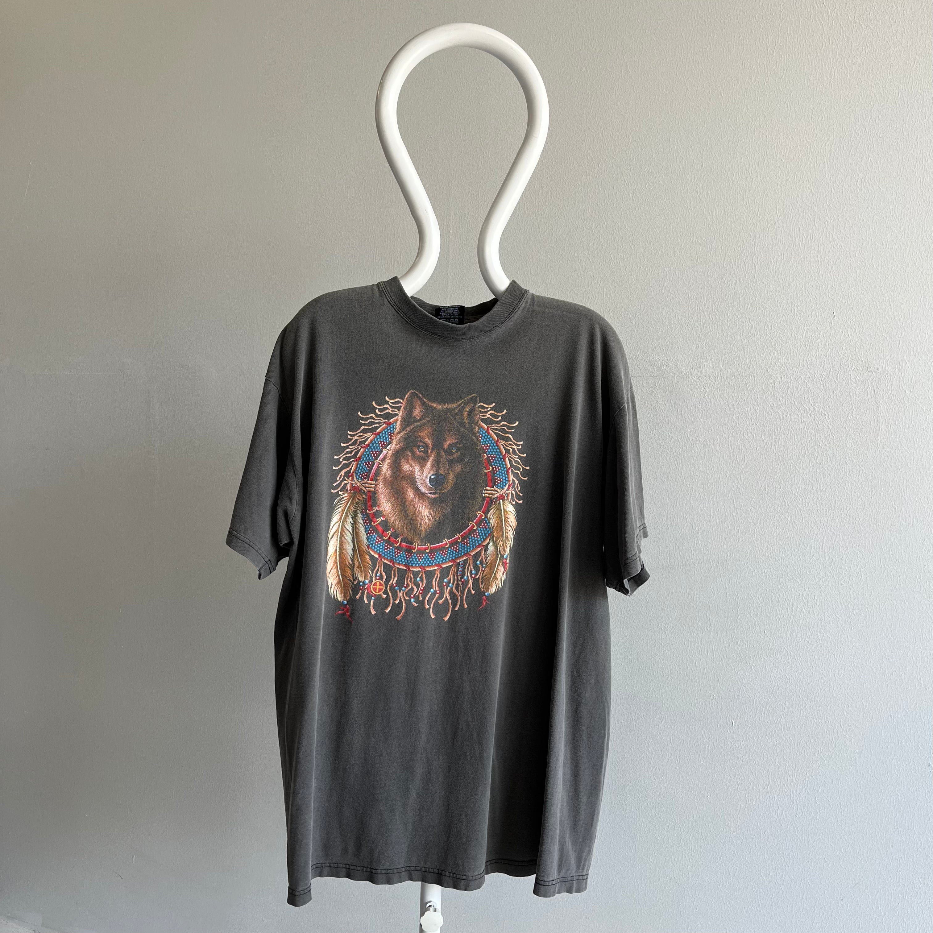 1990s Wolf in a Dream Catcher Relaxed Fit T-Shirt